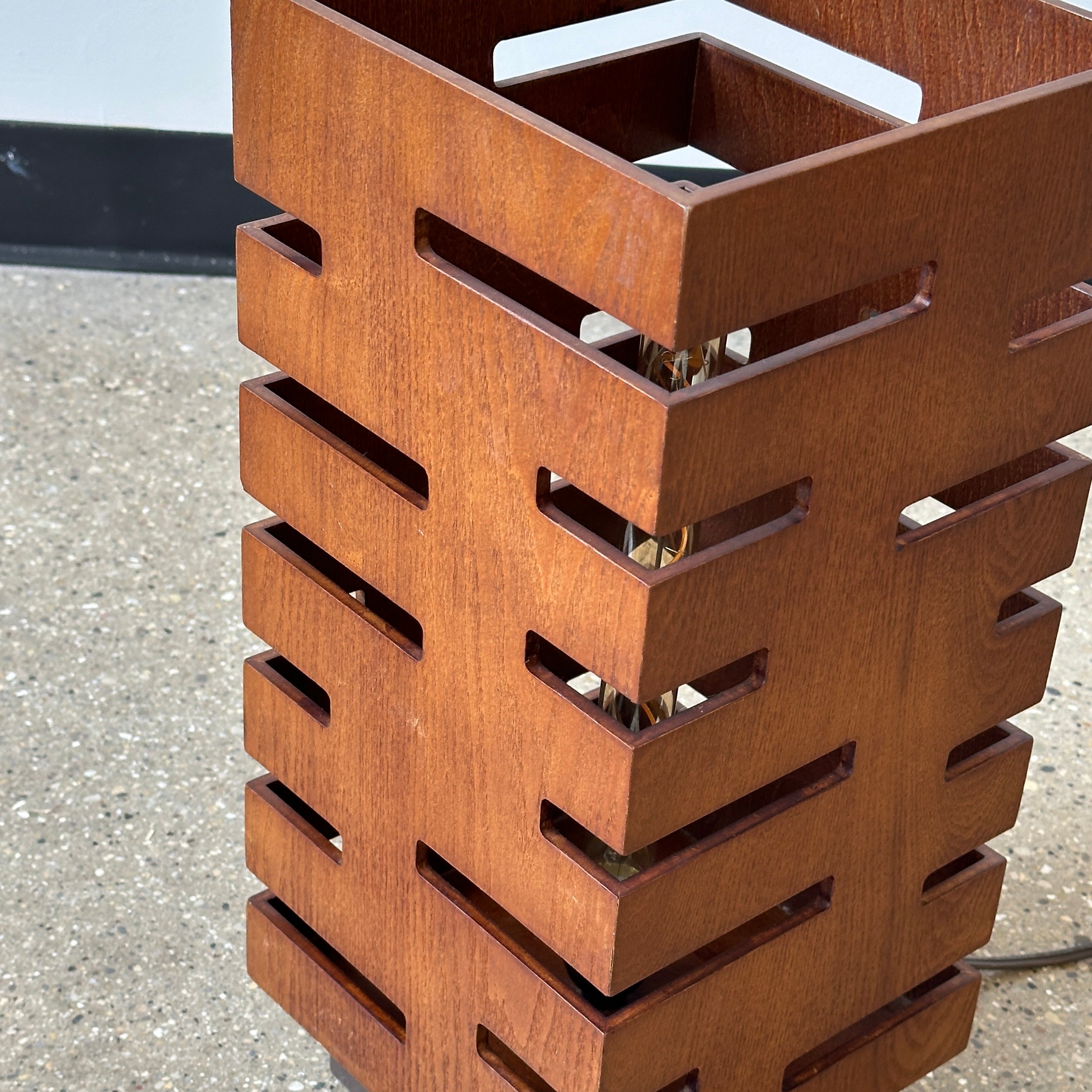 Frank Lloyd Wright Style Table Lamp