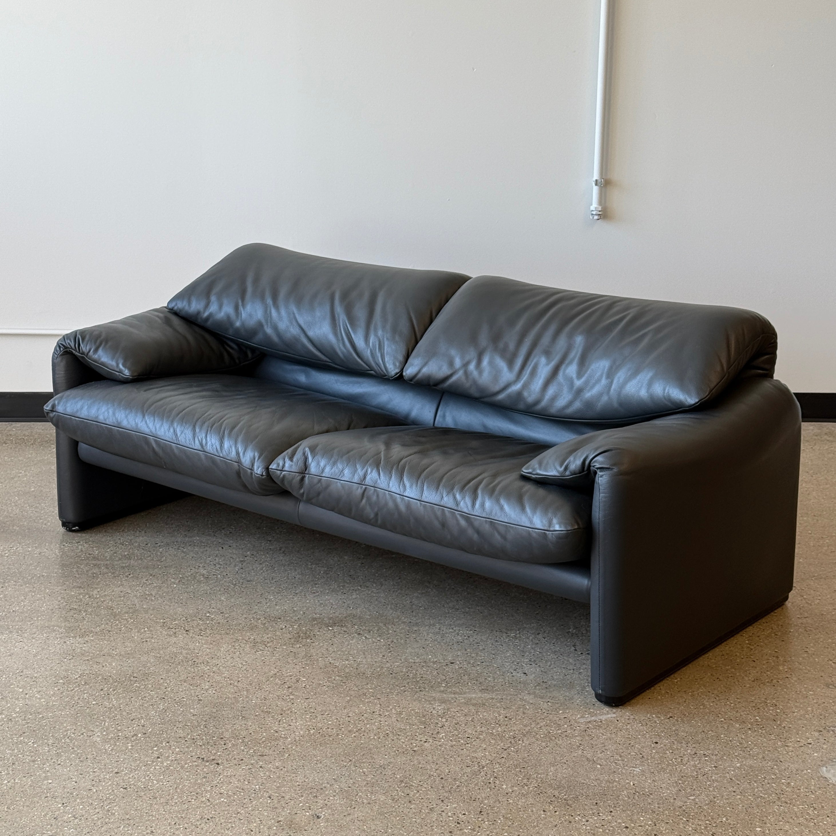 Maralunga Sofa by Vico Magistretti for Cassina