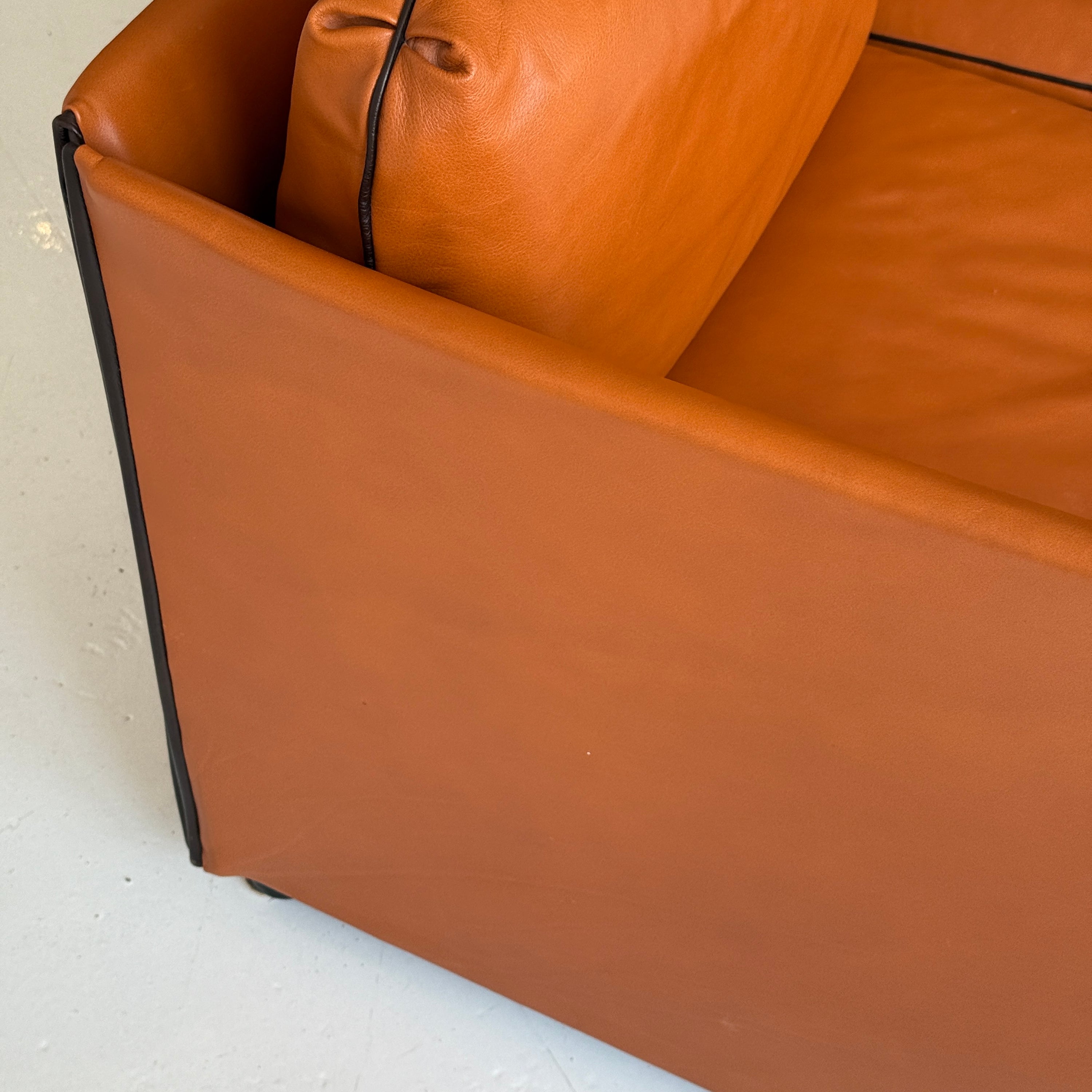 Landeau Leather Sofa by Mario Bellini for Cassina