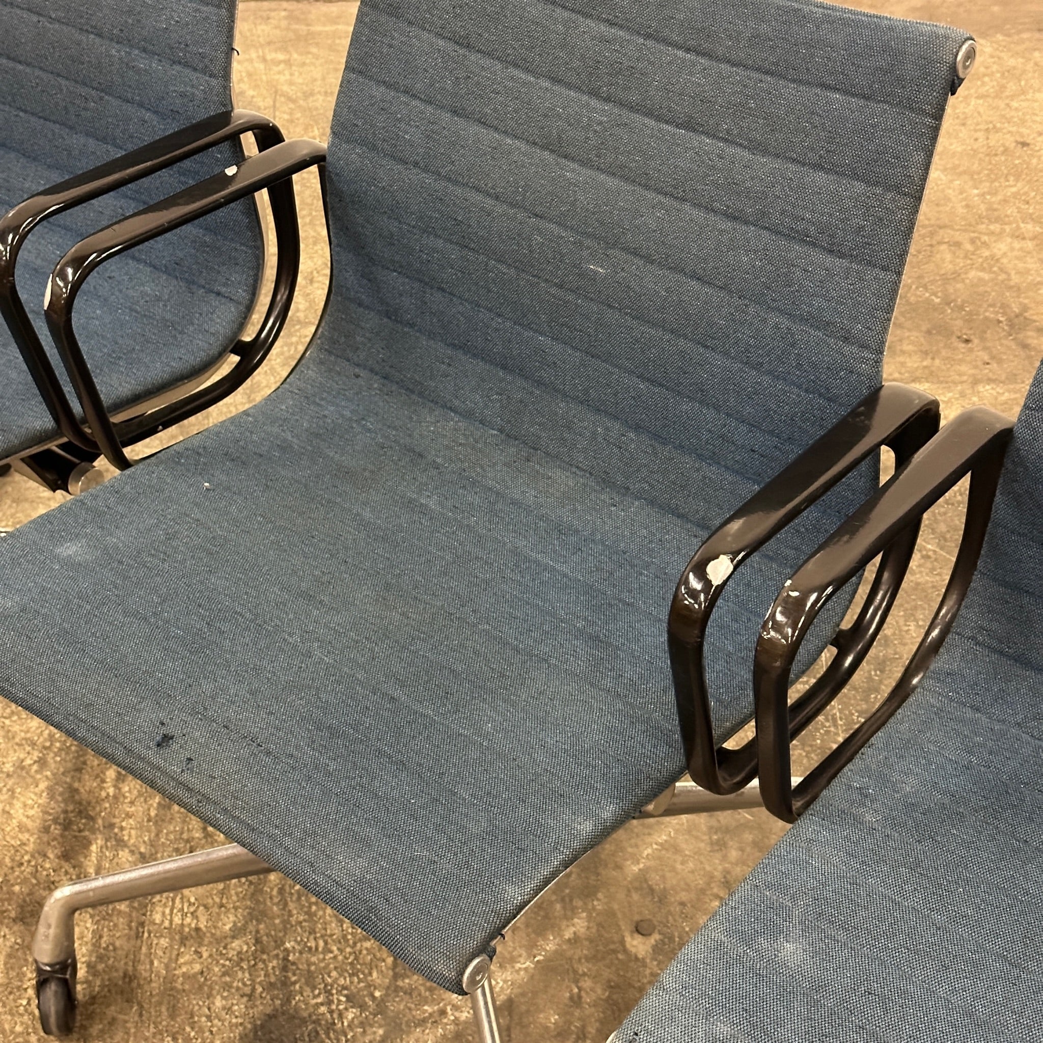 Aluminum Group Chairs by Herman Miller