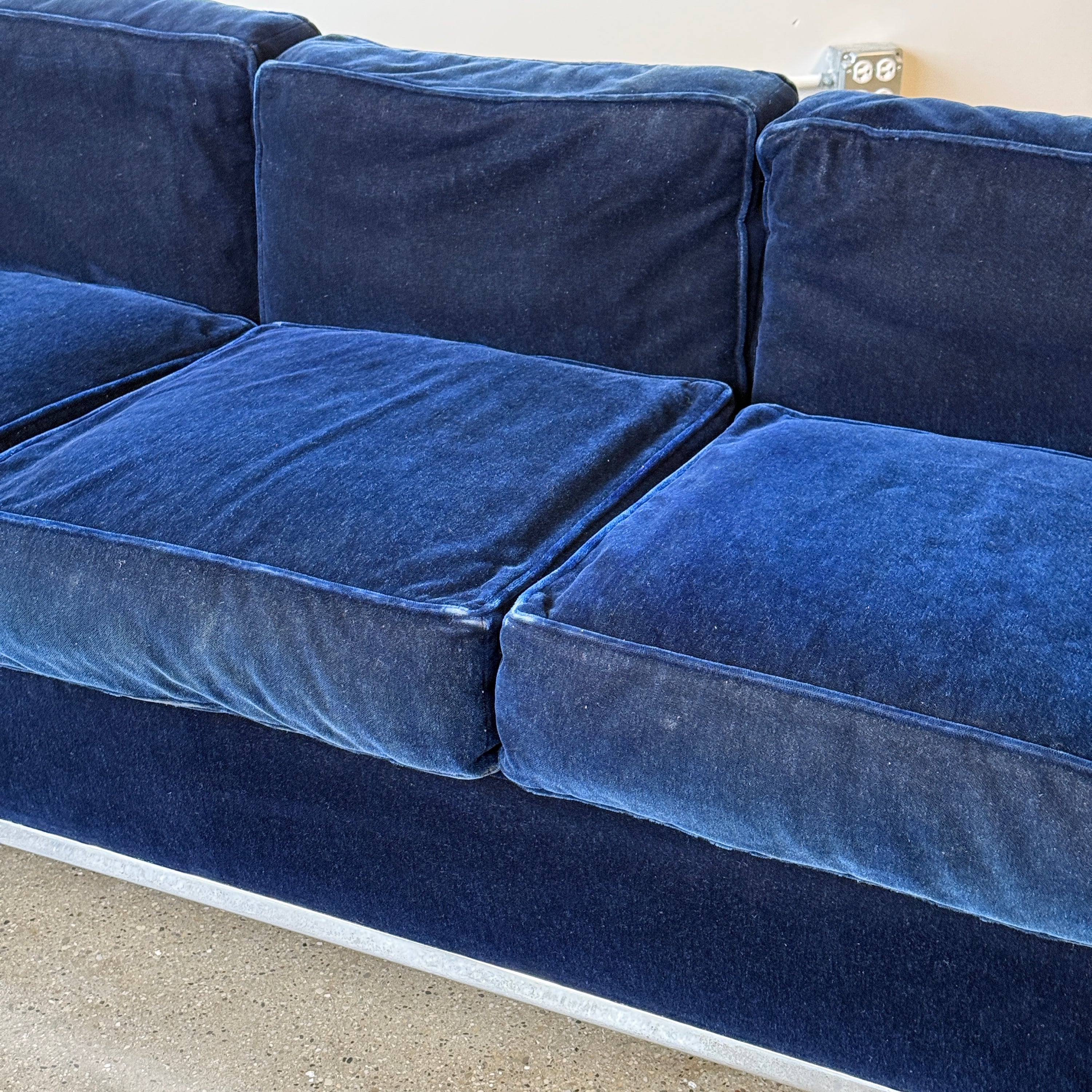 LC2 Petite Sofa by Le Corbusier, Pierre Jeanneret, and Charlotte Perriand for Cassina