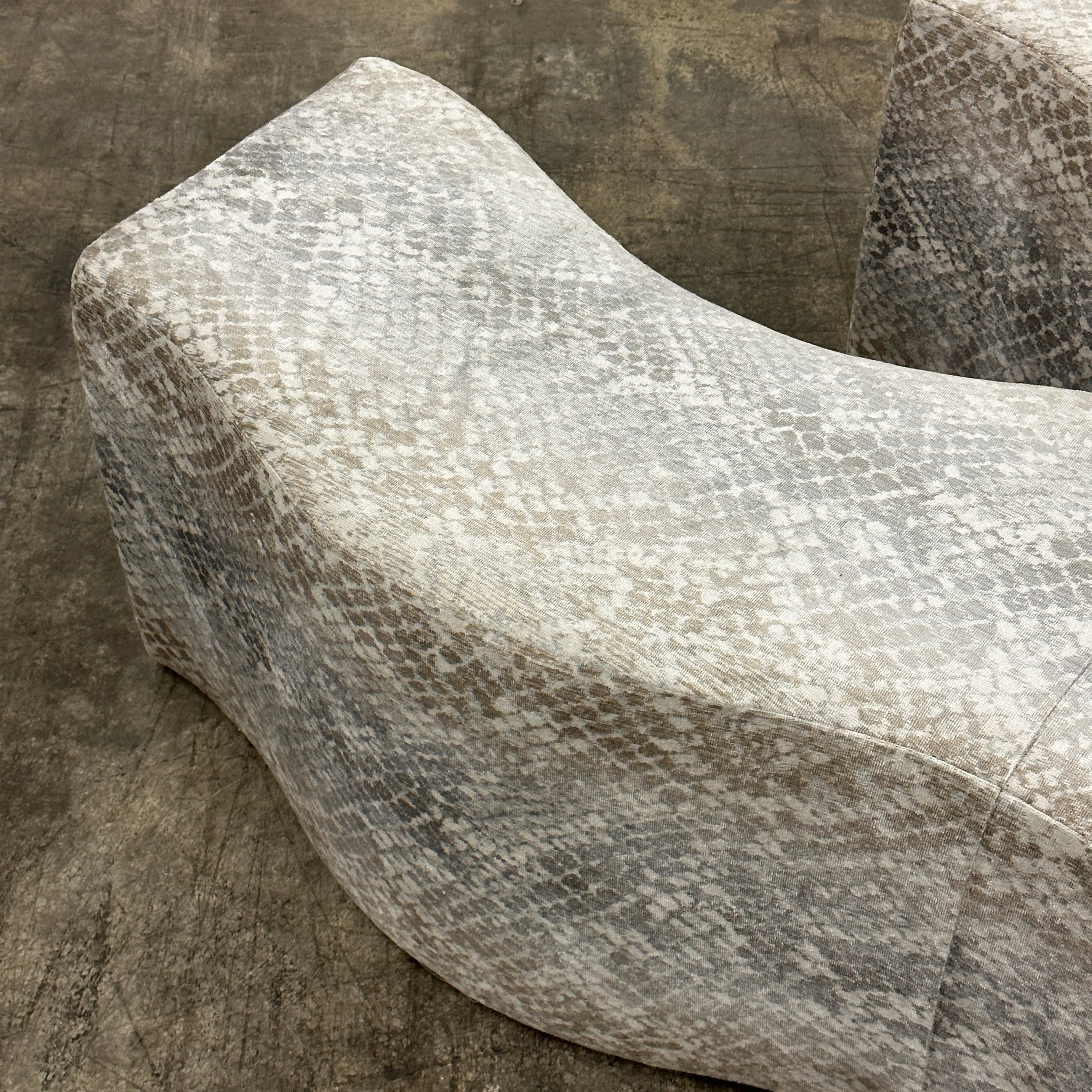 Ripple Bench by Laurinda Spear for Brayton International