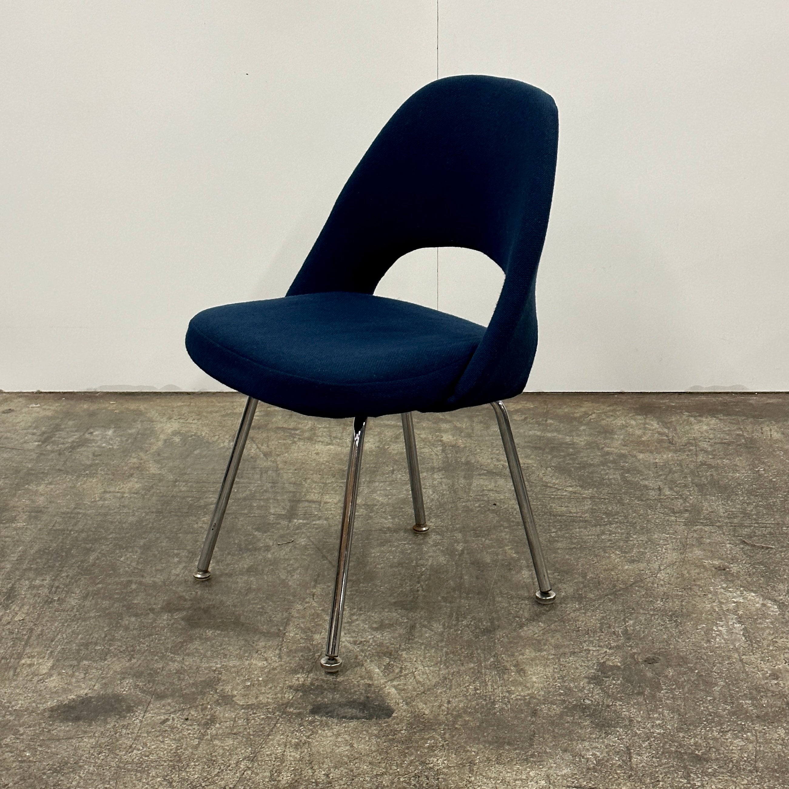 Armless Executive Chair by Eero Saarinen for Knoll