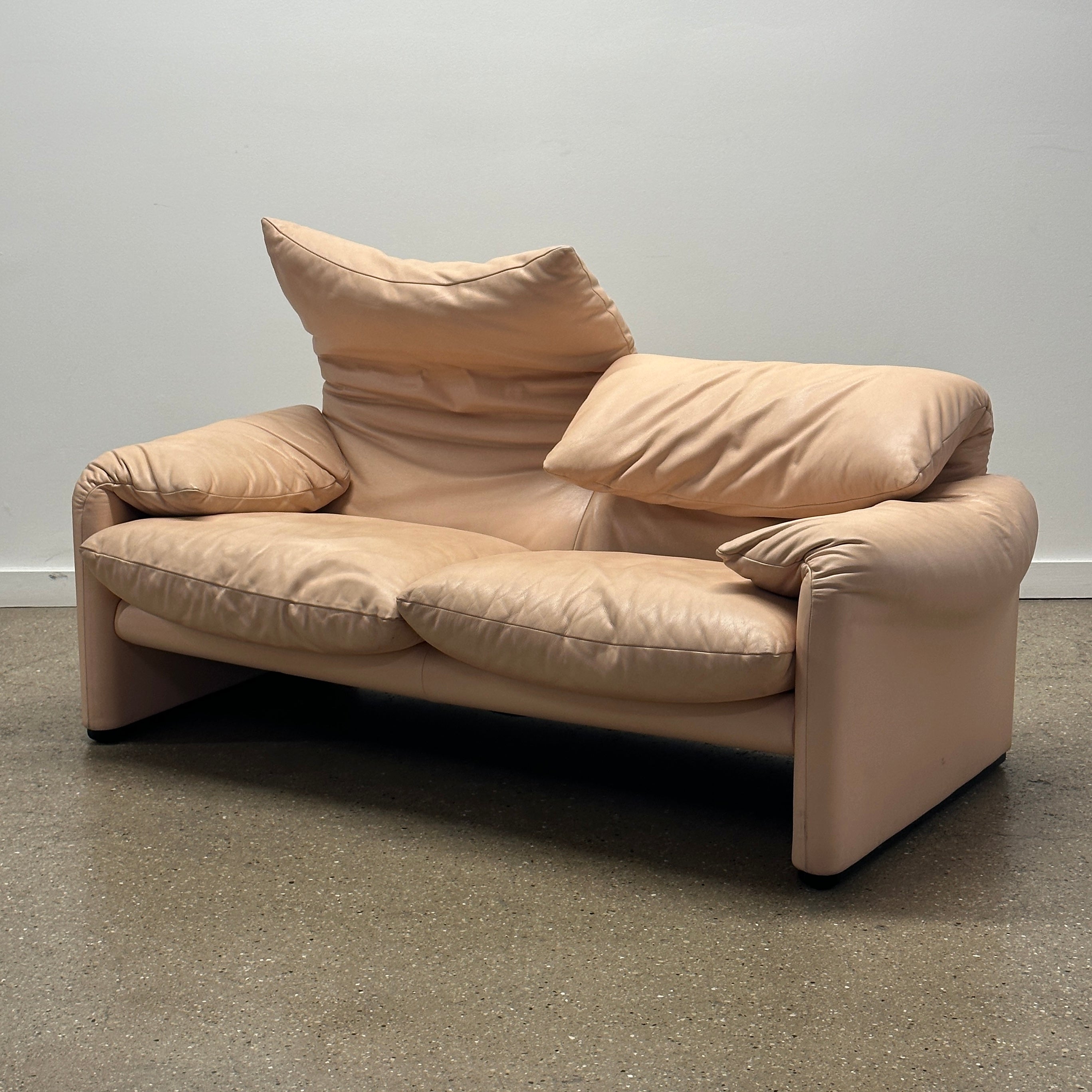 Maralunga Sofa by Vico Magistretti for Cassina