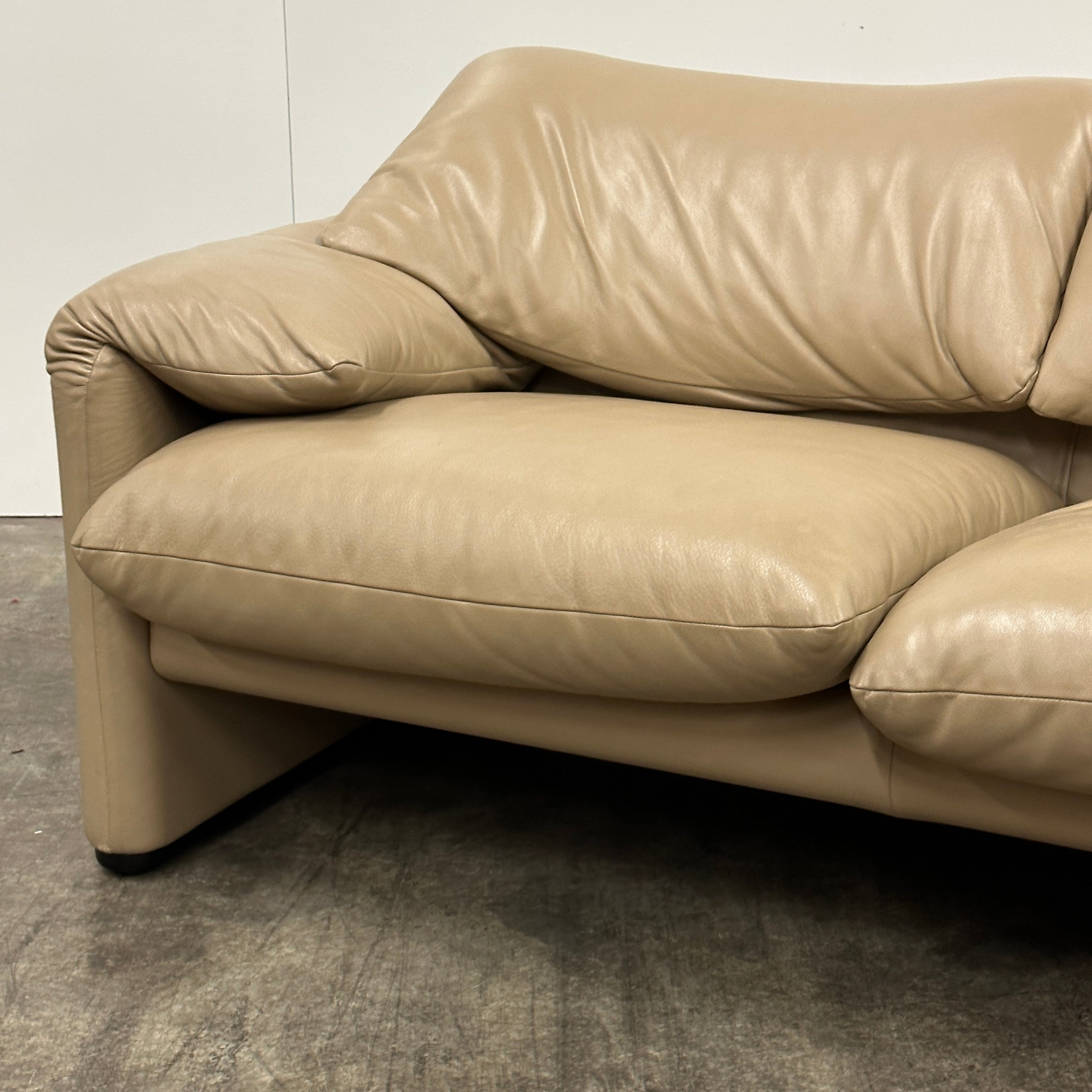 Maralunga Sofa by Vico Magistretti for Cassina