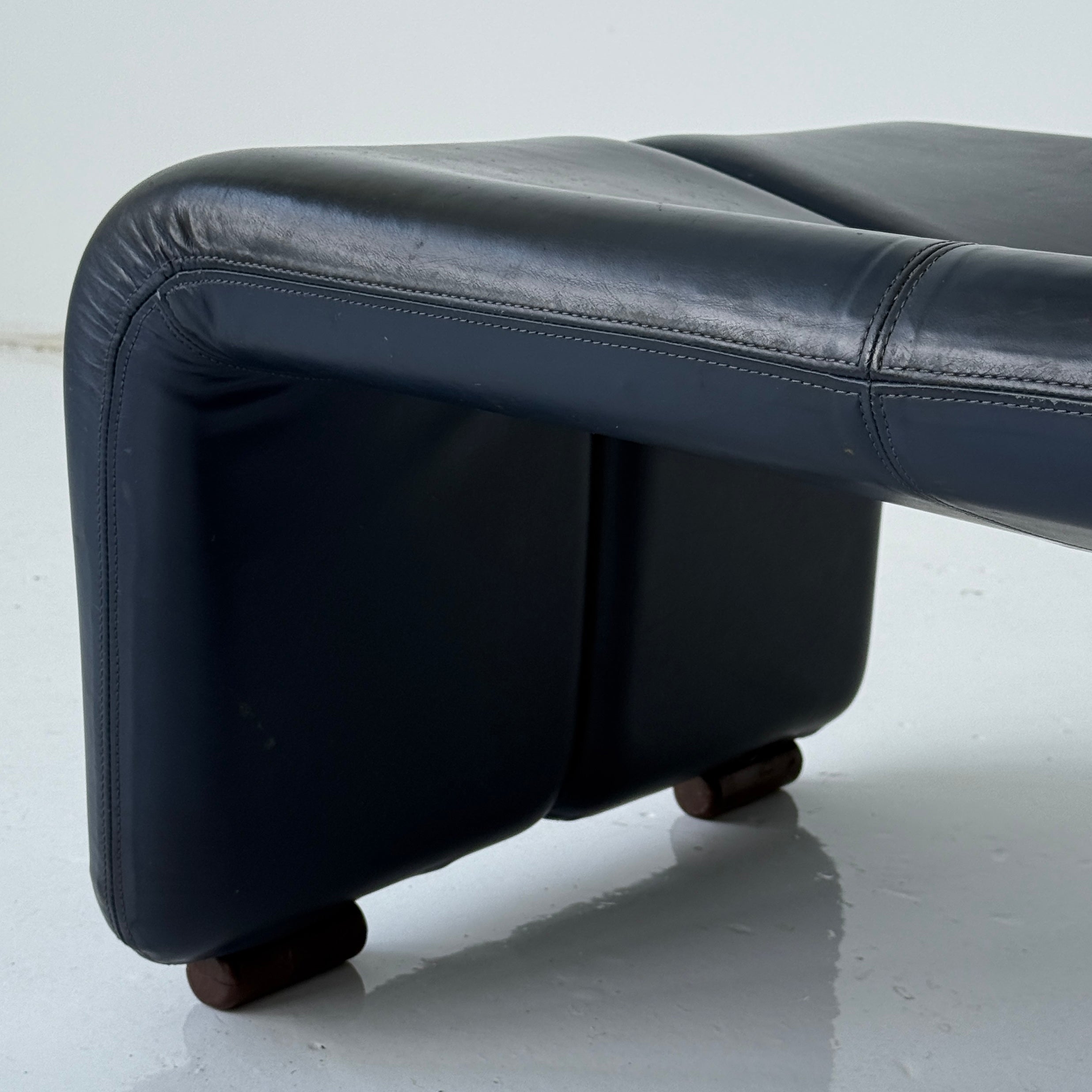 Coronado Navy Leather Ottoman by Afra + Tobia Scarpa for B&B Italia