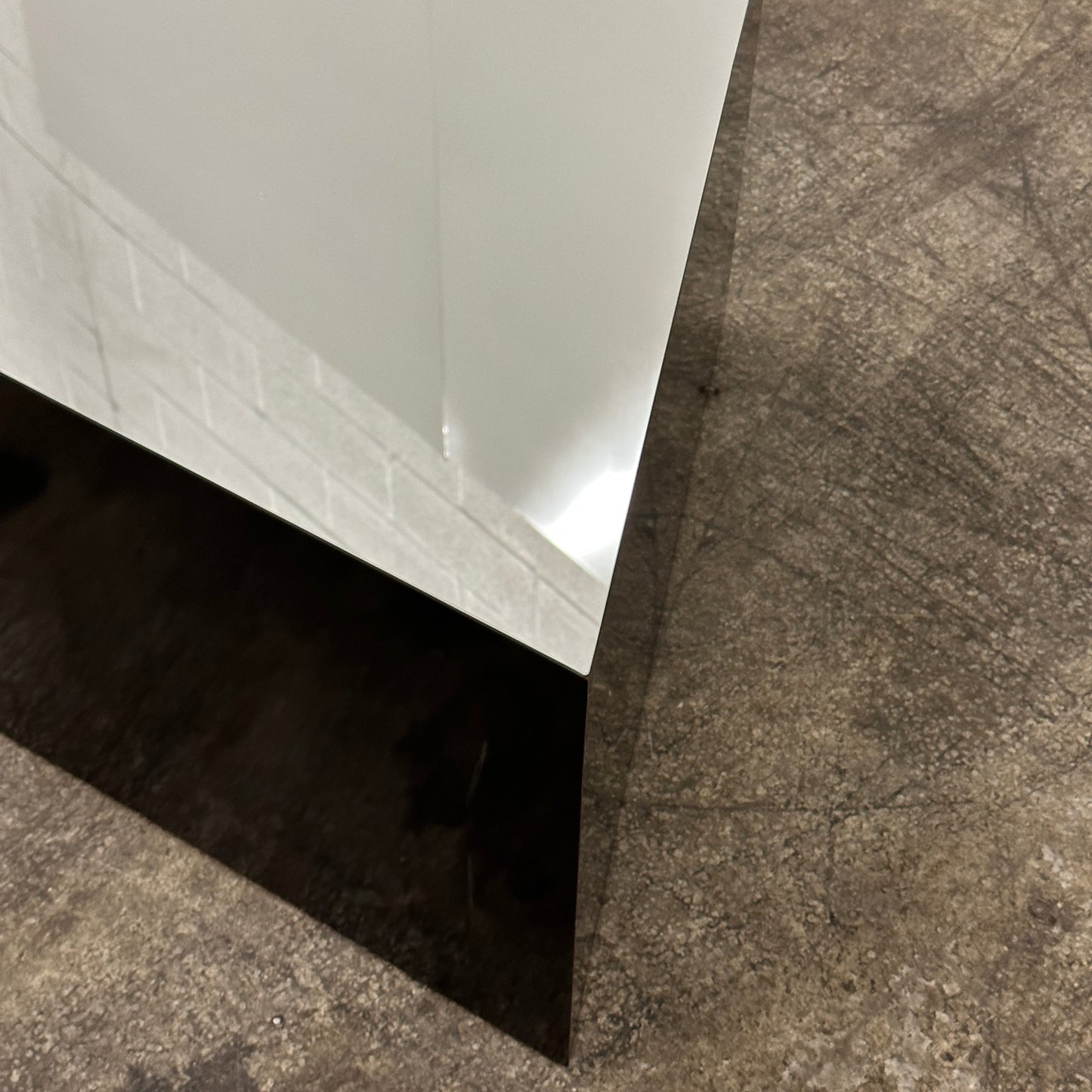 Fragmented Mirror Table