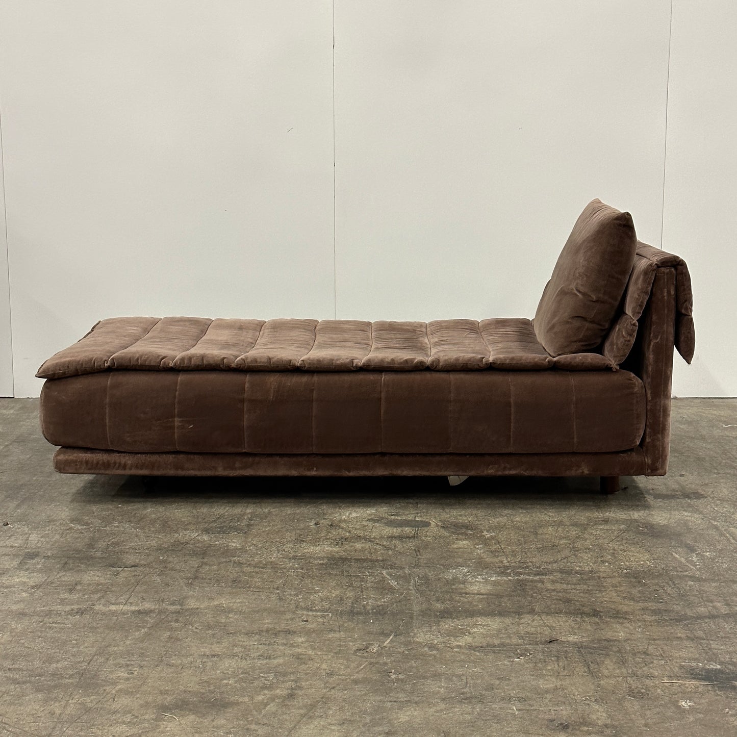 Vintage Daybed/Chaise by Preview