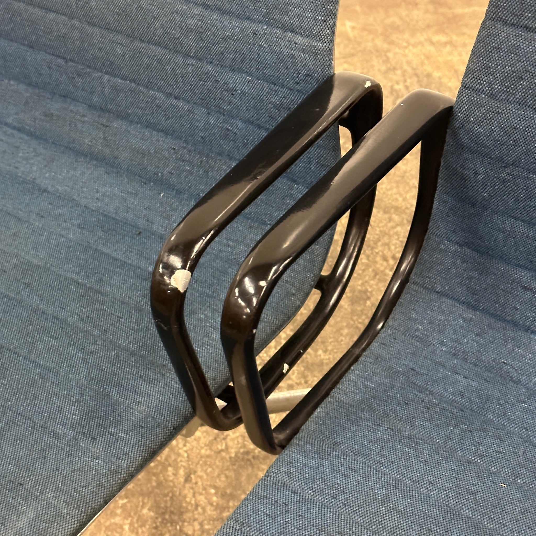 Aluminum Group Chairs by Herman Miller