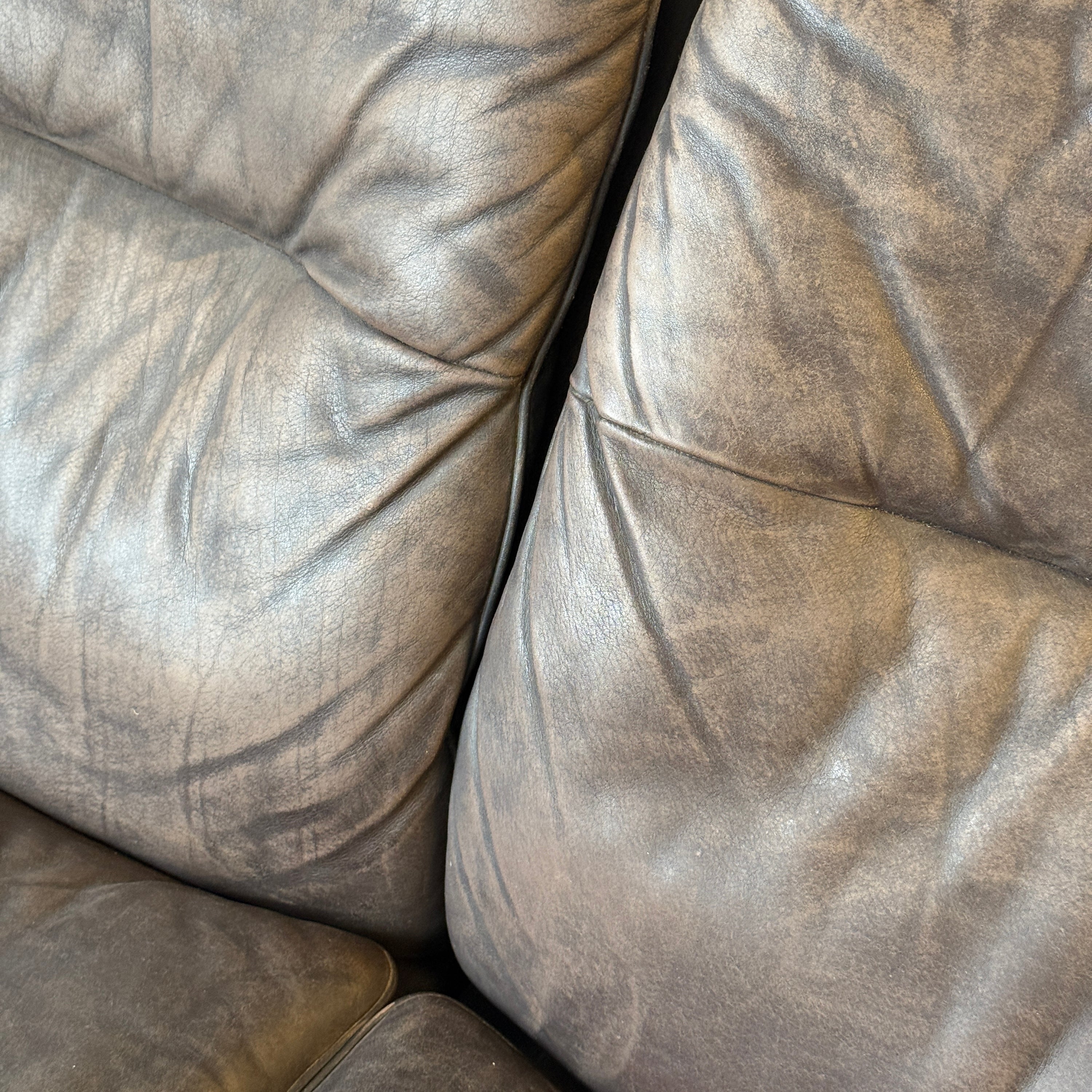 DS-66 Leather Sofa by De Sede