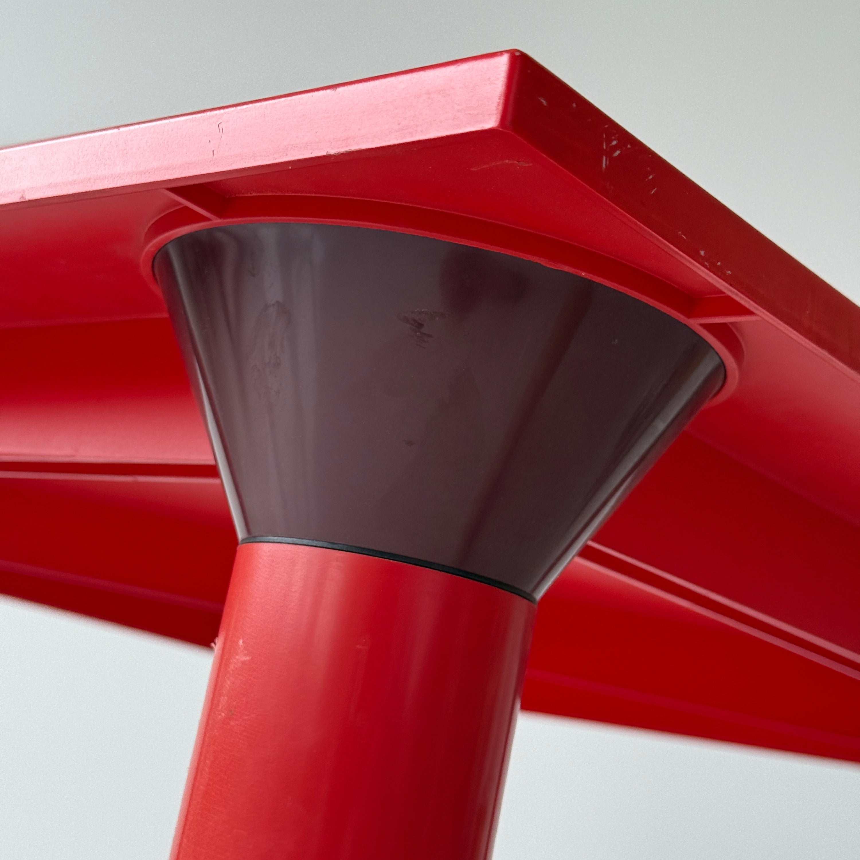 Model 4300 Dining Table by Anna Castelli Ferrieri for Kartell