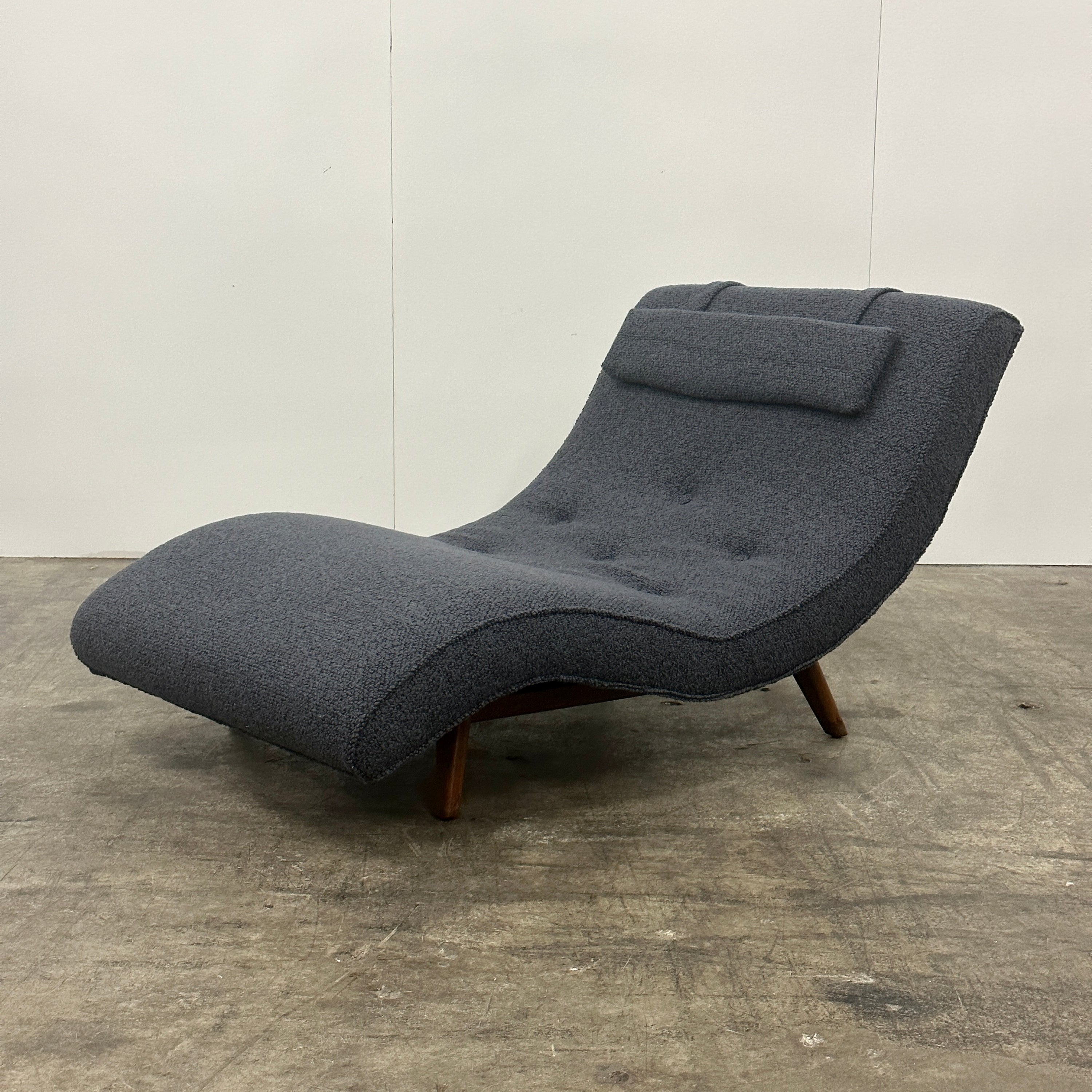 Pearsall Style Wave Chaise in Sherpa Boucle