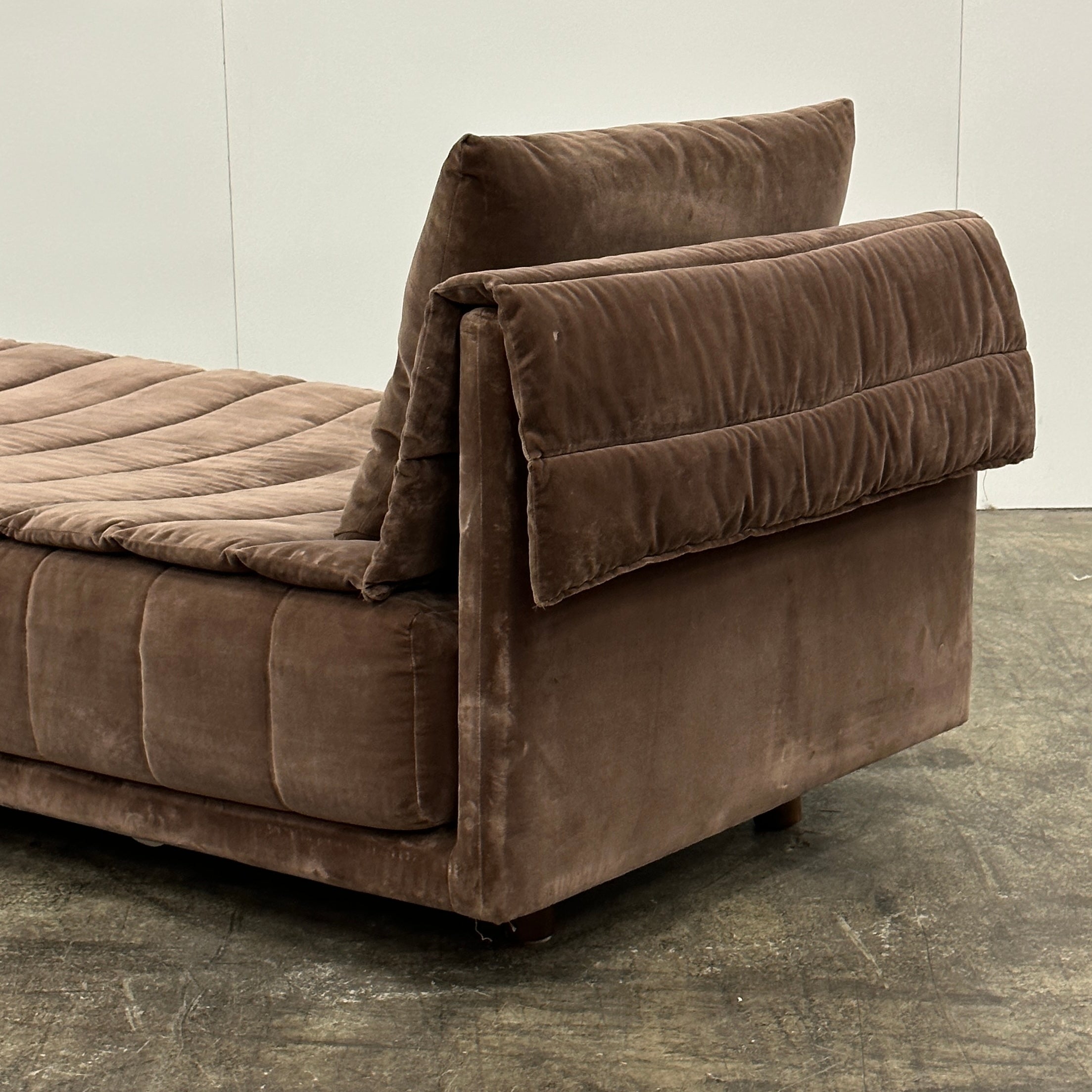 Vintage Daybed/Chaise by Preview