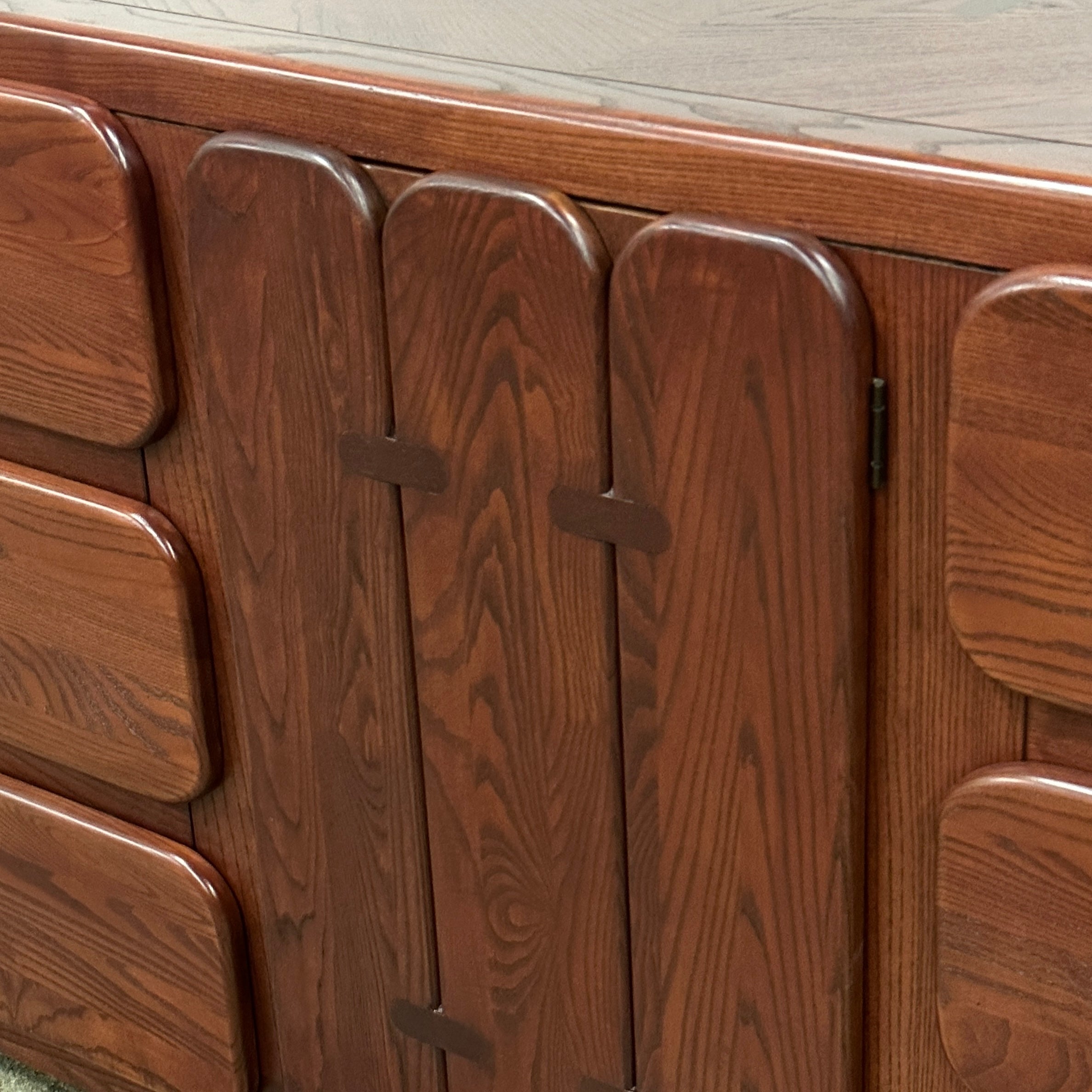 Chunky Modern Oak Dresser/Sideboard