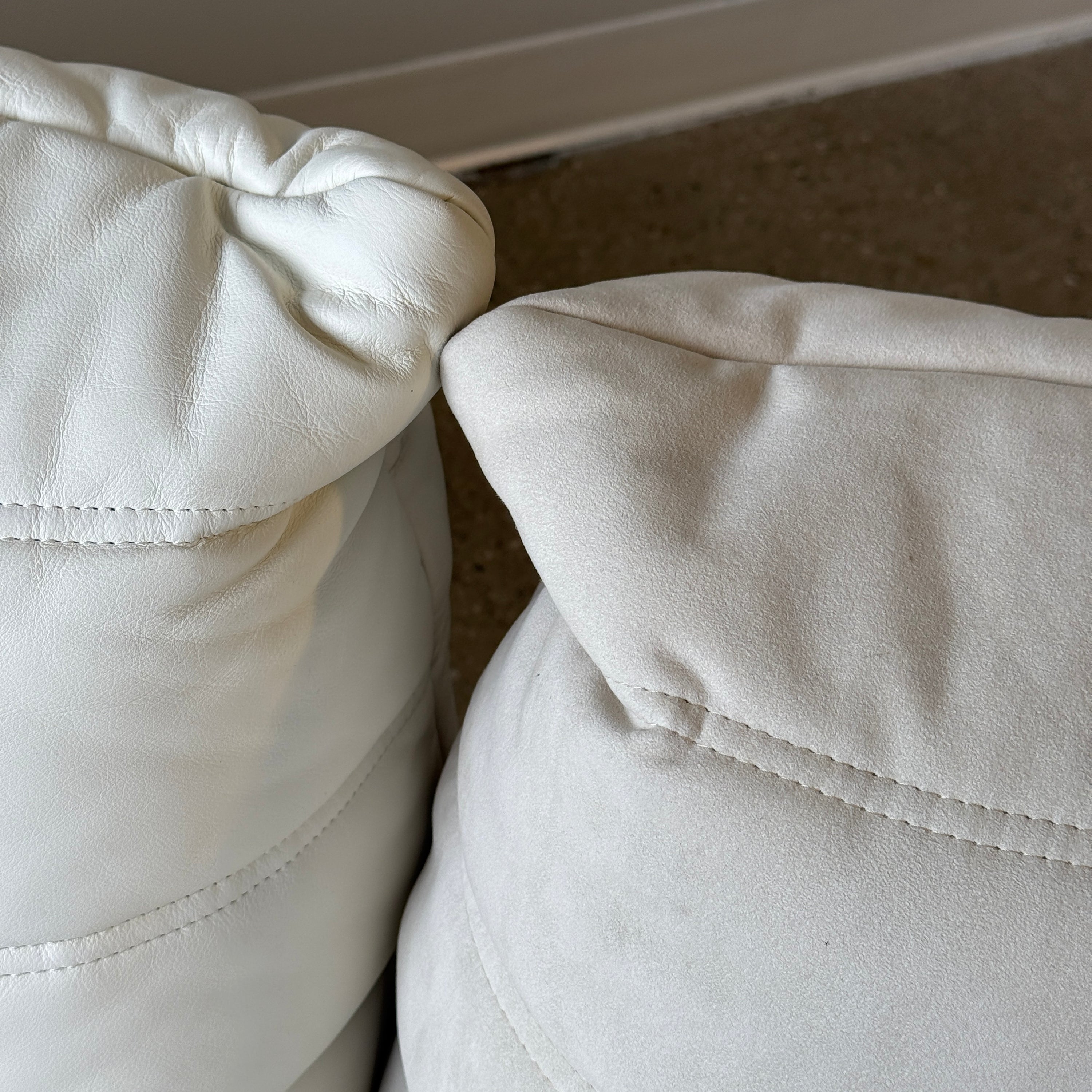 Togo Corner Single Piece in Leather by Michel Ducaroy for Ligne Roset in Leather/Alcantara