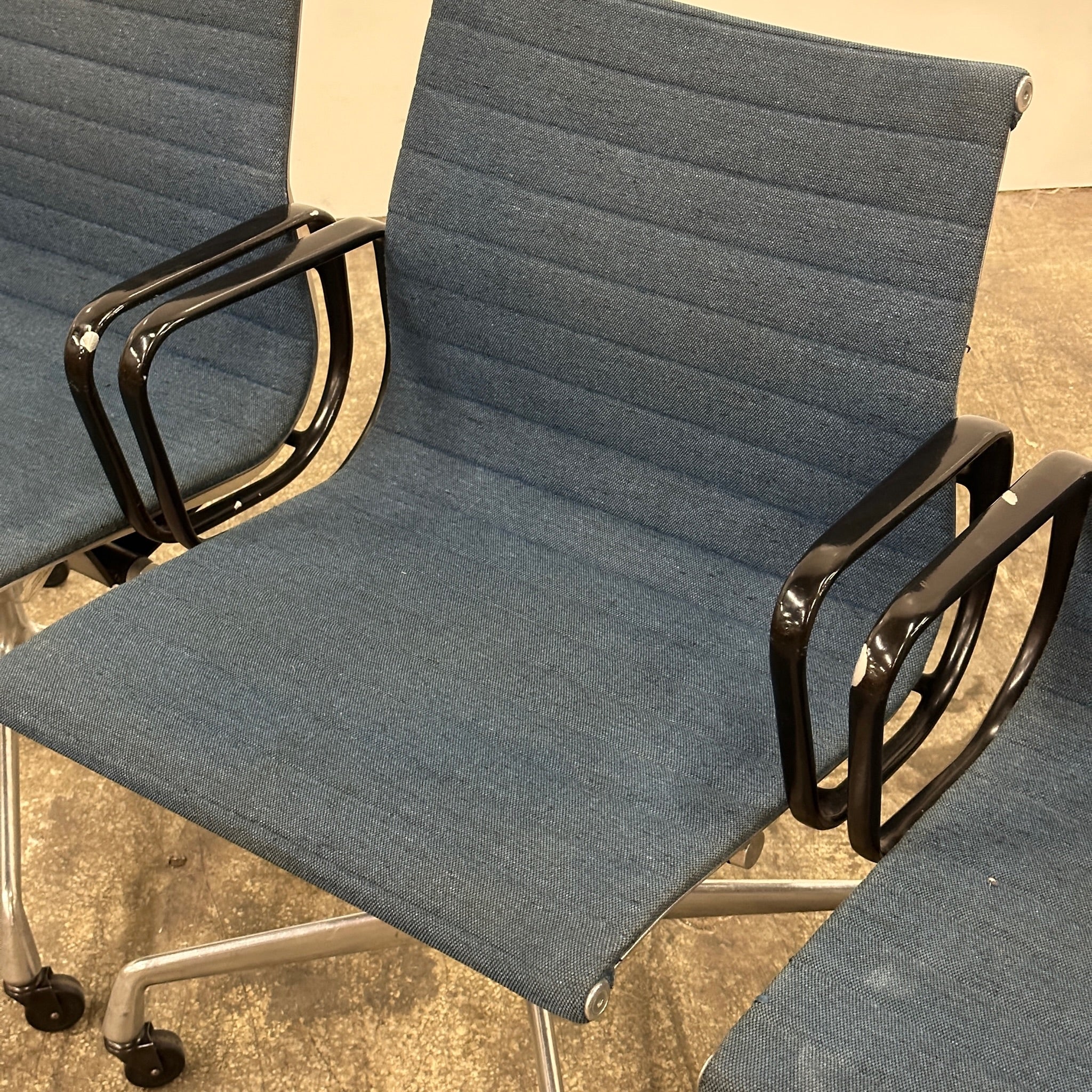 Aluminum Group Chairs by Herman Miller