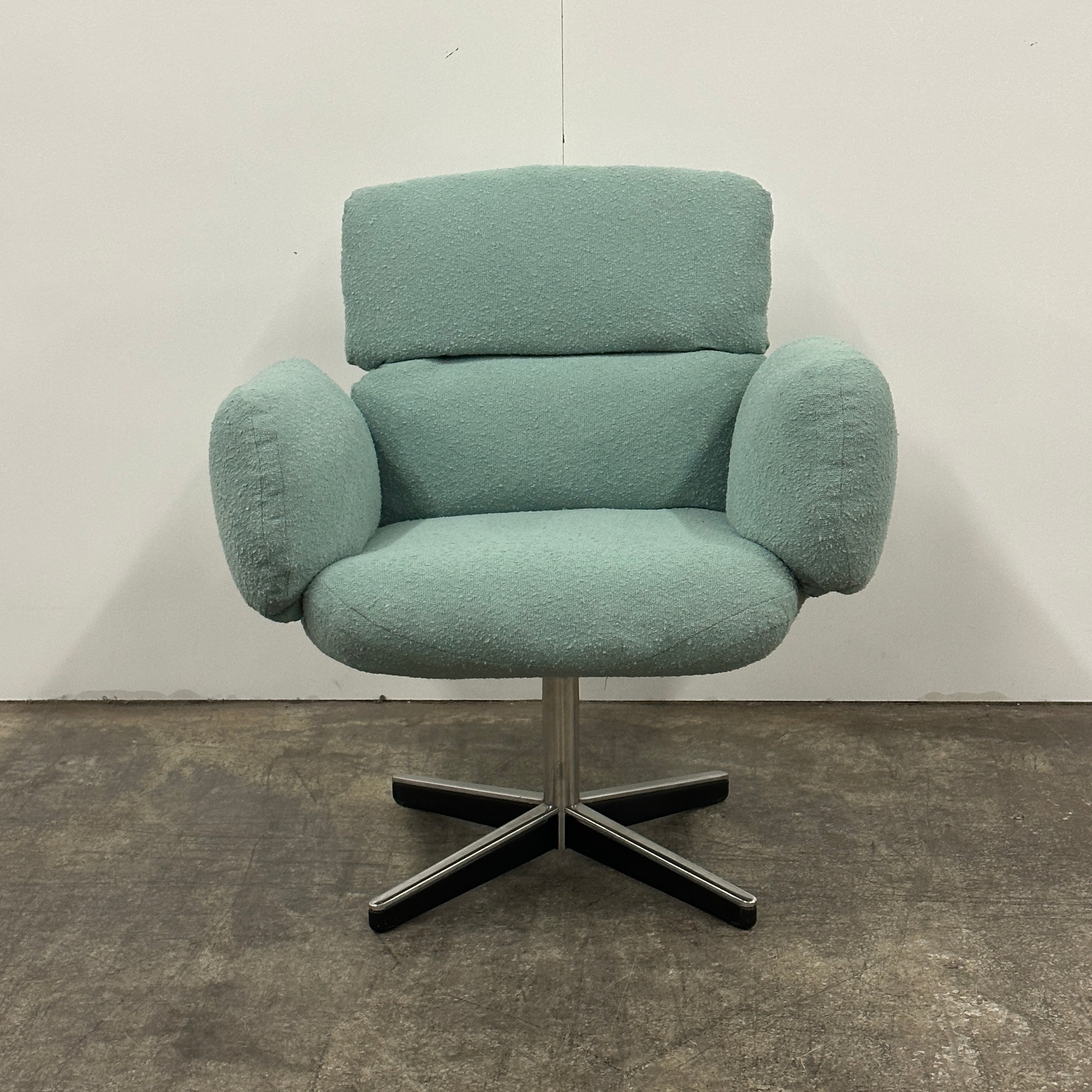 Executive Low Back Office Chair by Otto Zapf for Knoll
