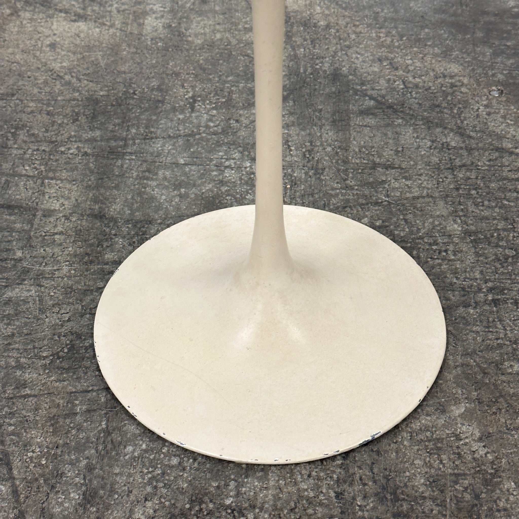 Tulip Side Table by Eero Saarinen for Knoll