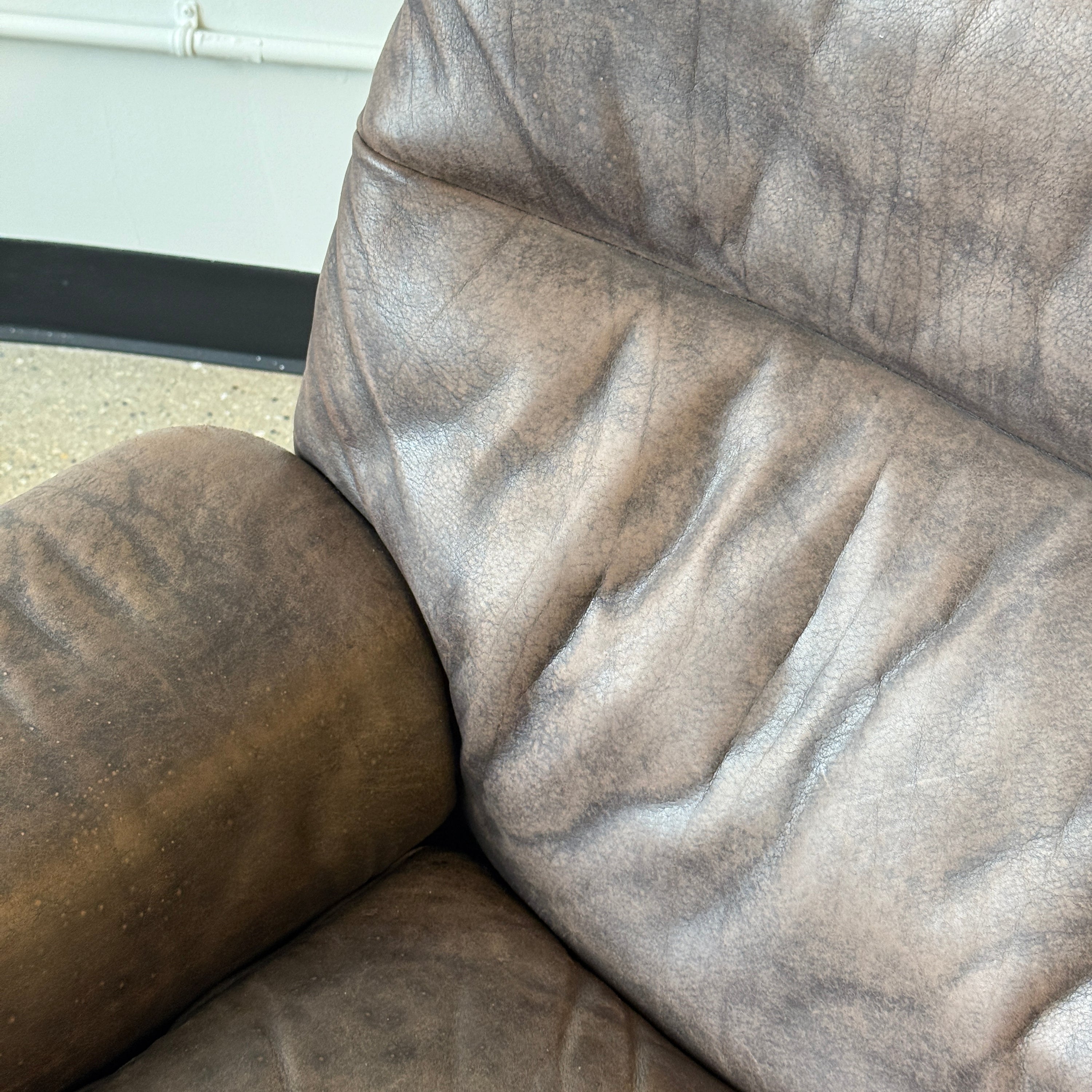 DS-66 Leather Sofa by De Sede