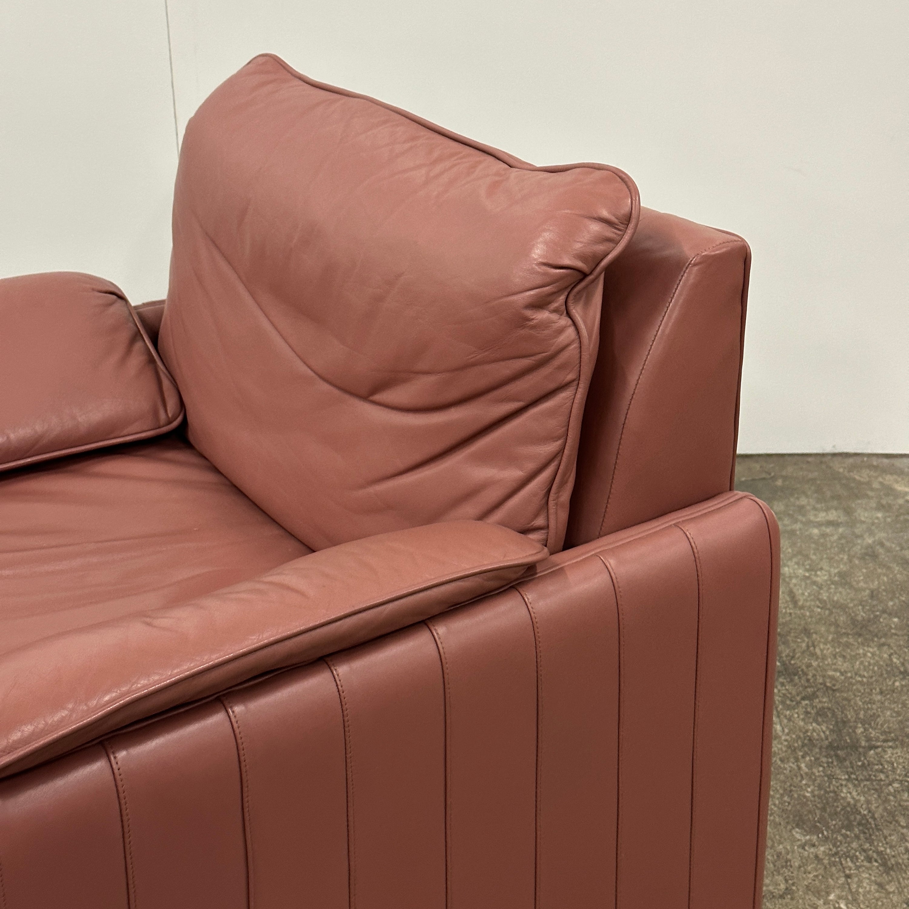 Mauve Leather Lounge Chair/Ottoman