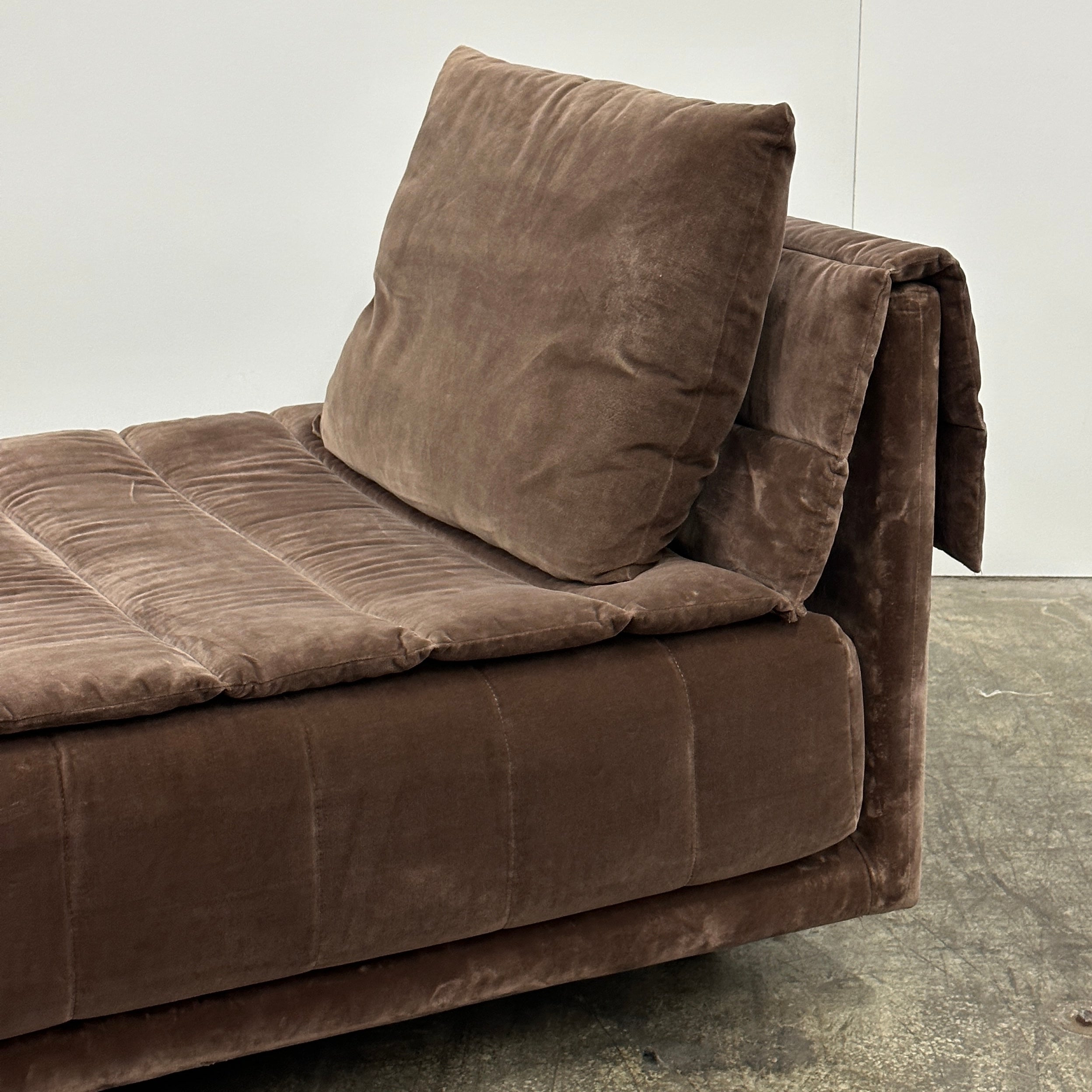 Vintage Daybed/Chaise by Preview