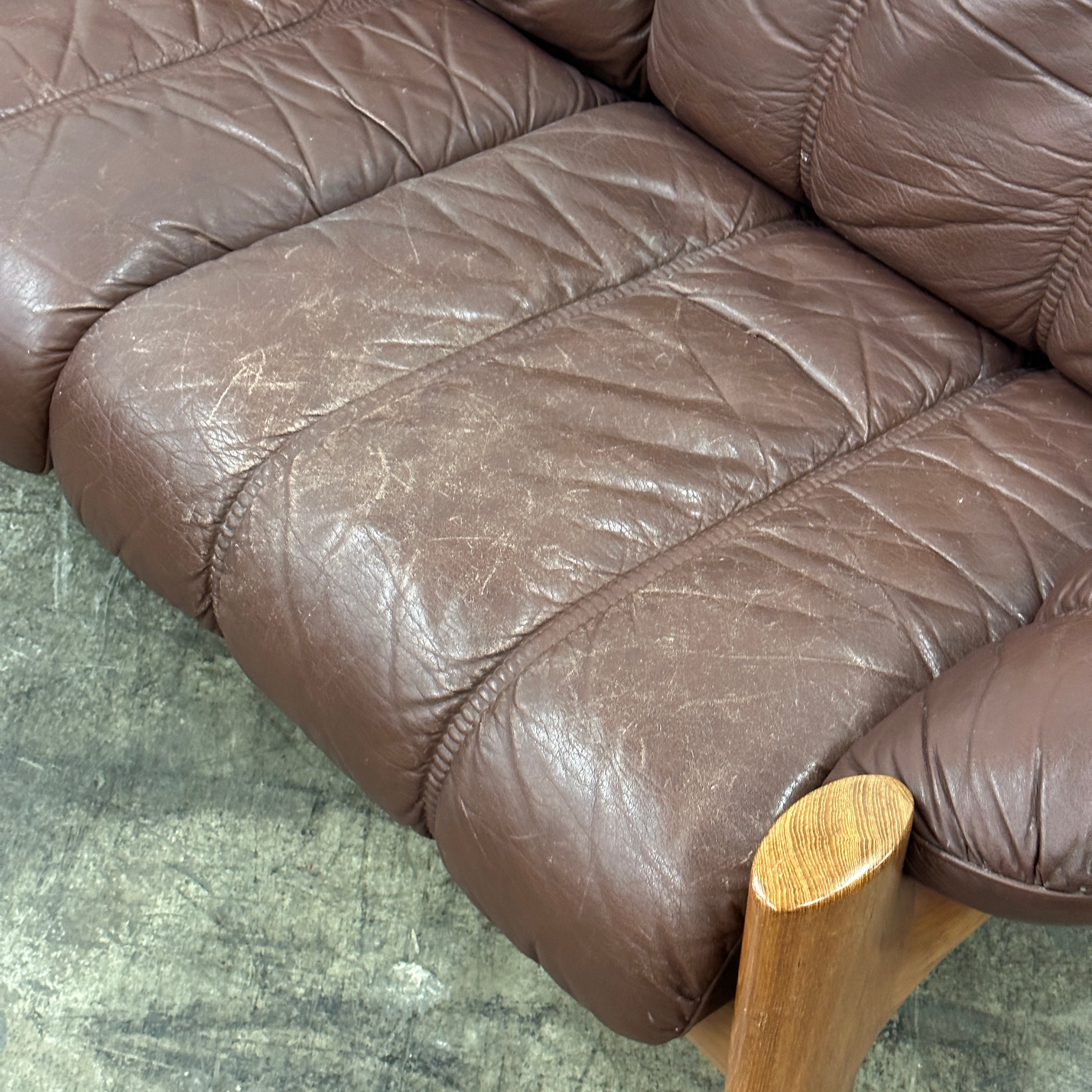 Leather Montana Sofa by Ekornes
