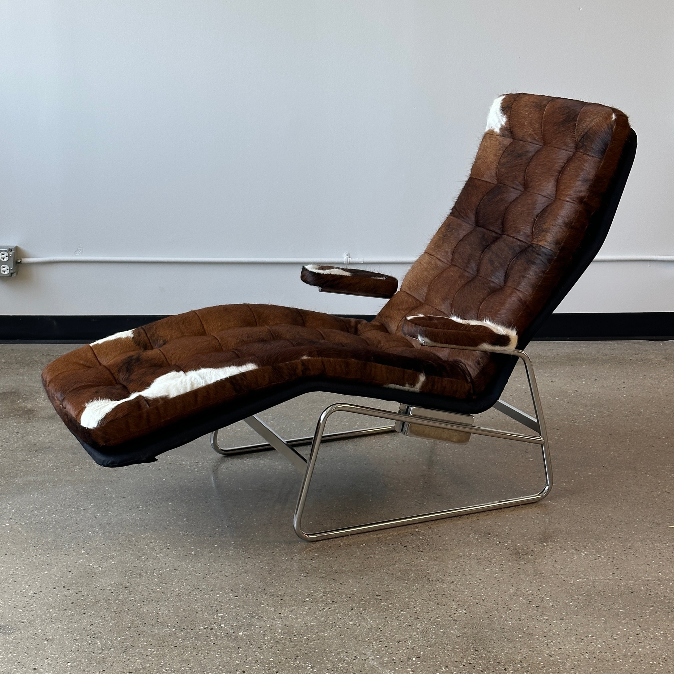 Fenix Chaise by Sam Larsson for Dux in Cowhide