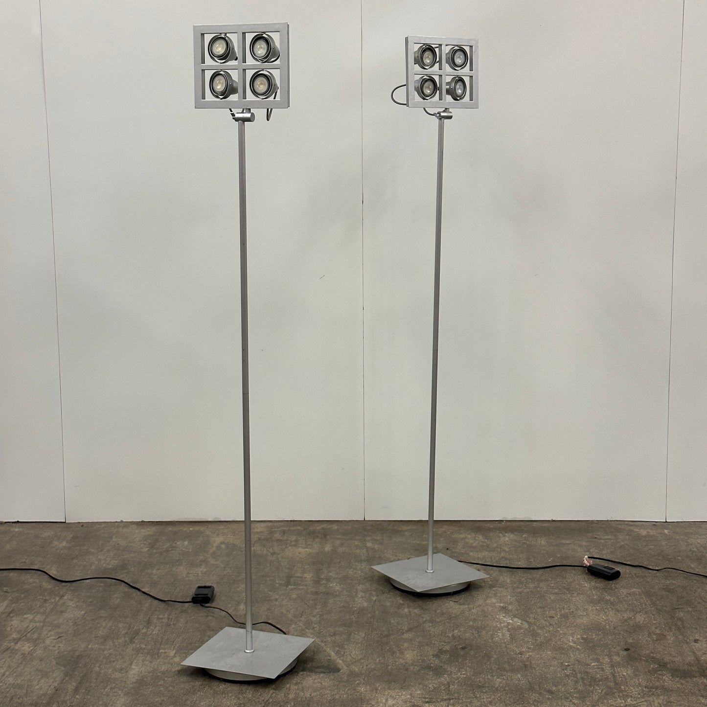 Metal Stage Floor Lamps