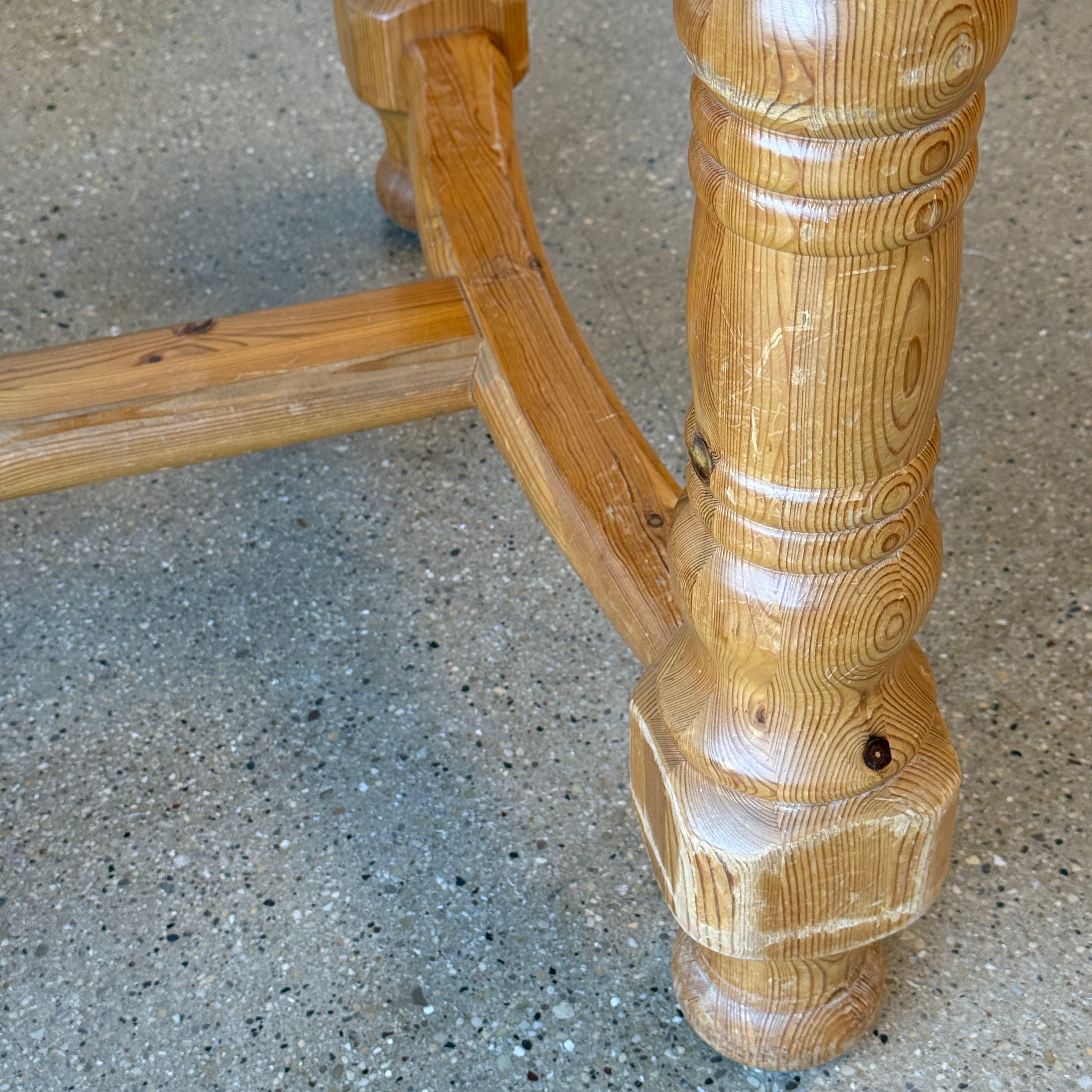 Carved Daumiller Style Pine Extendable Dining Table