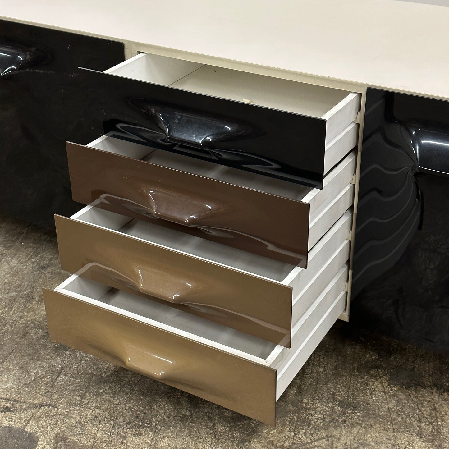 DF2000 Cabinet/Credenza by Raymond Loewy for Doubinsky Freres