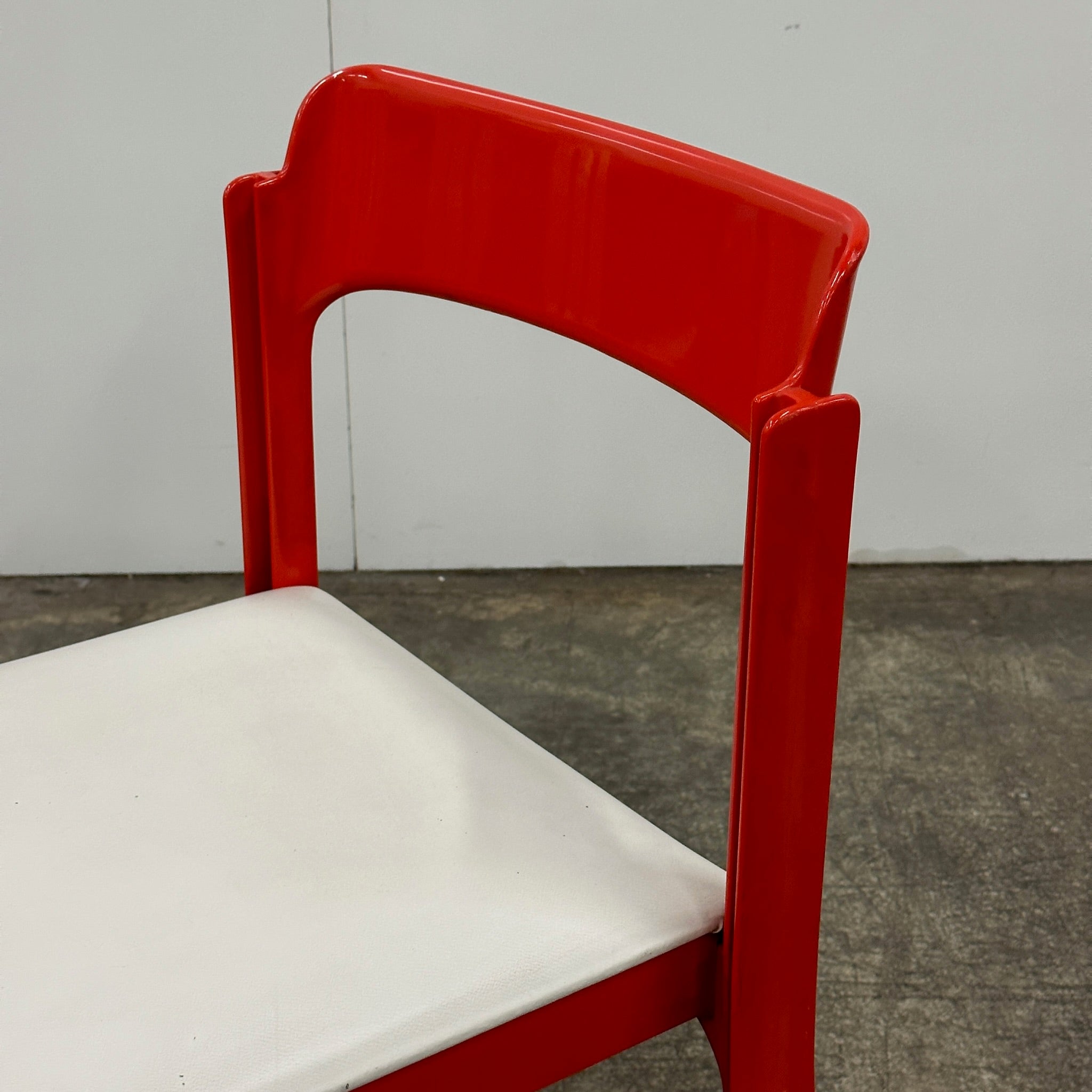 Space Age Plastic Chair by Reguitti