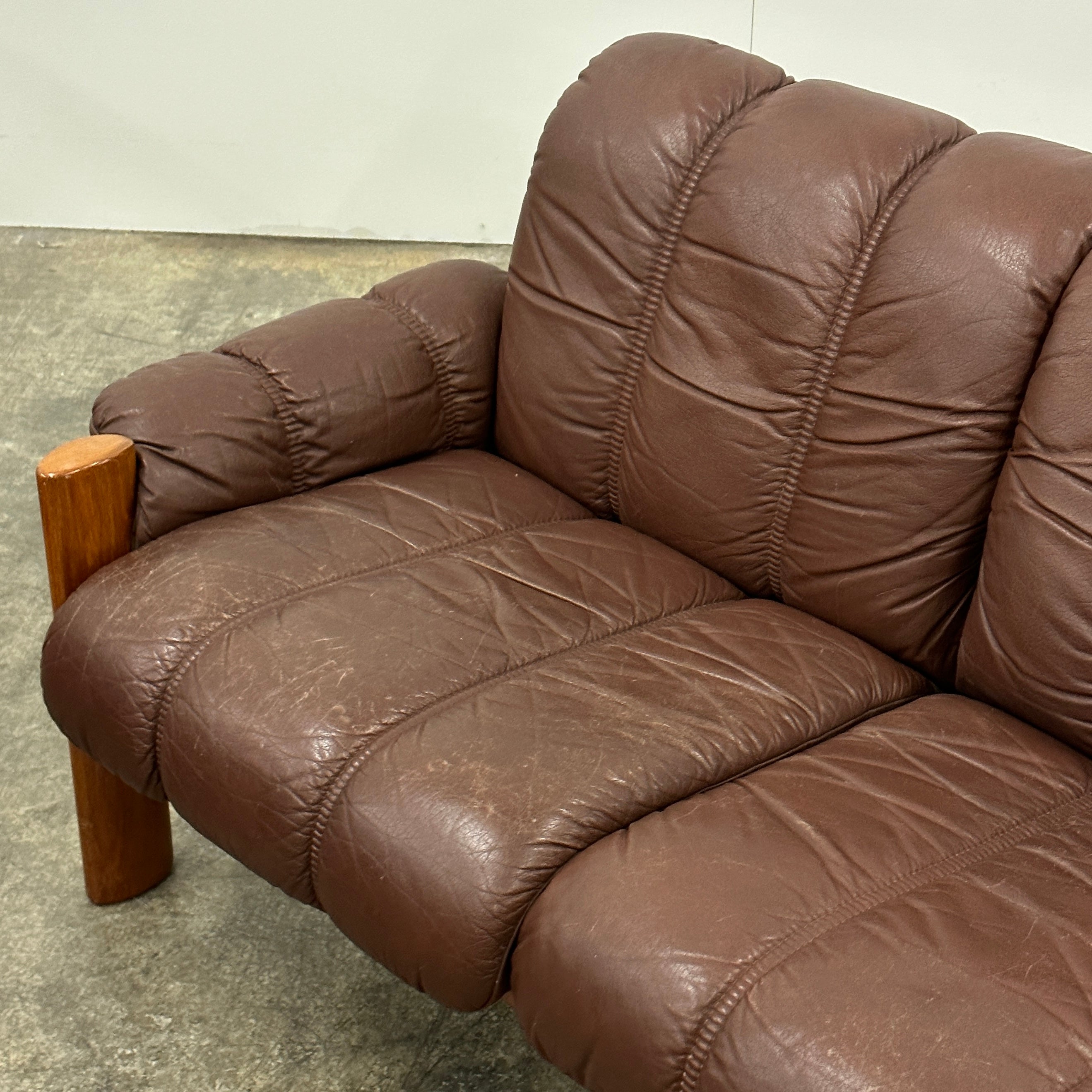Leather Montana Sofa by Ekornes