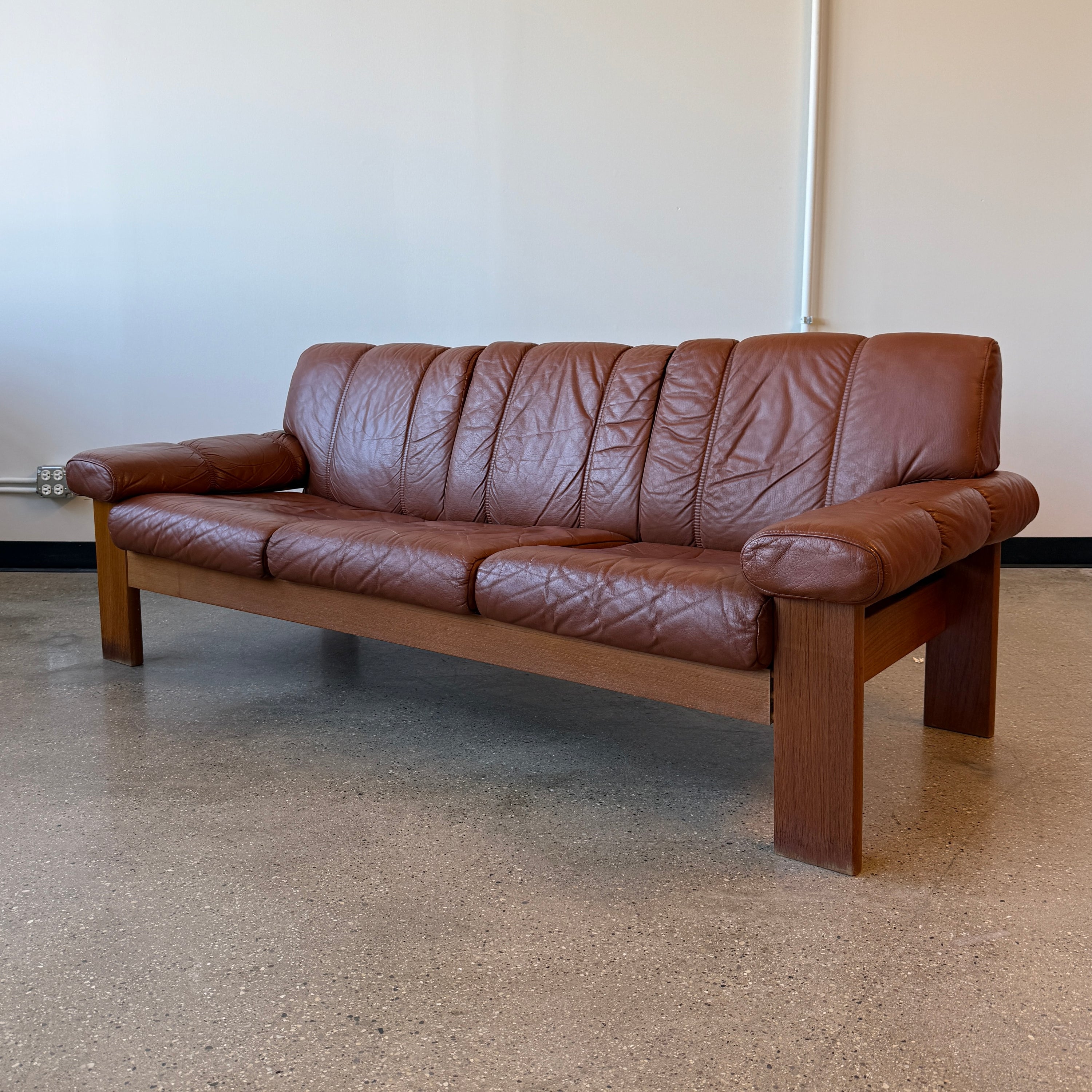 Saddle Leather Norwegian Sofa by Ekornes