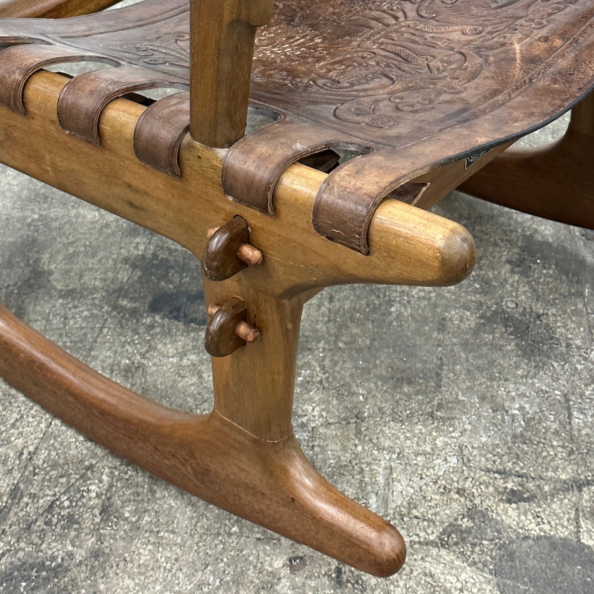 Leather Sling Rocking Chair by Angel Pazmino for Muebles de Estilo