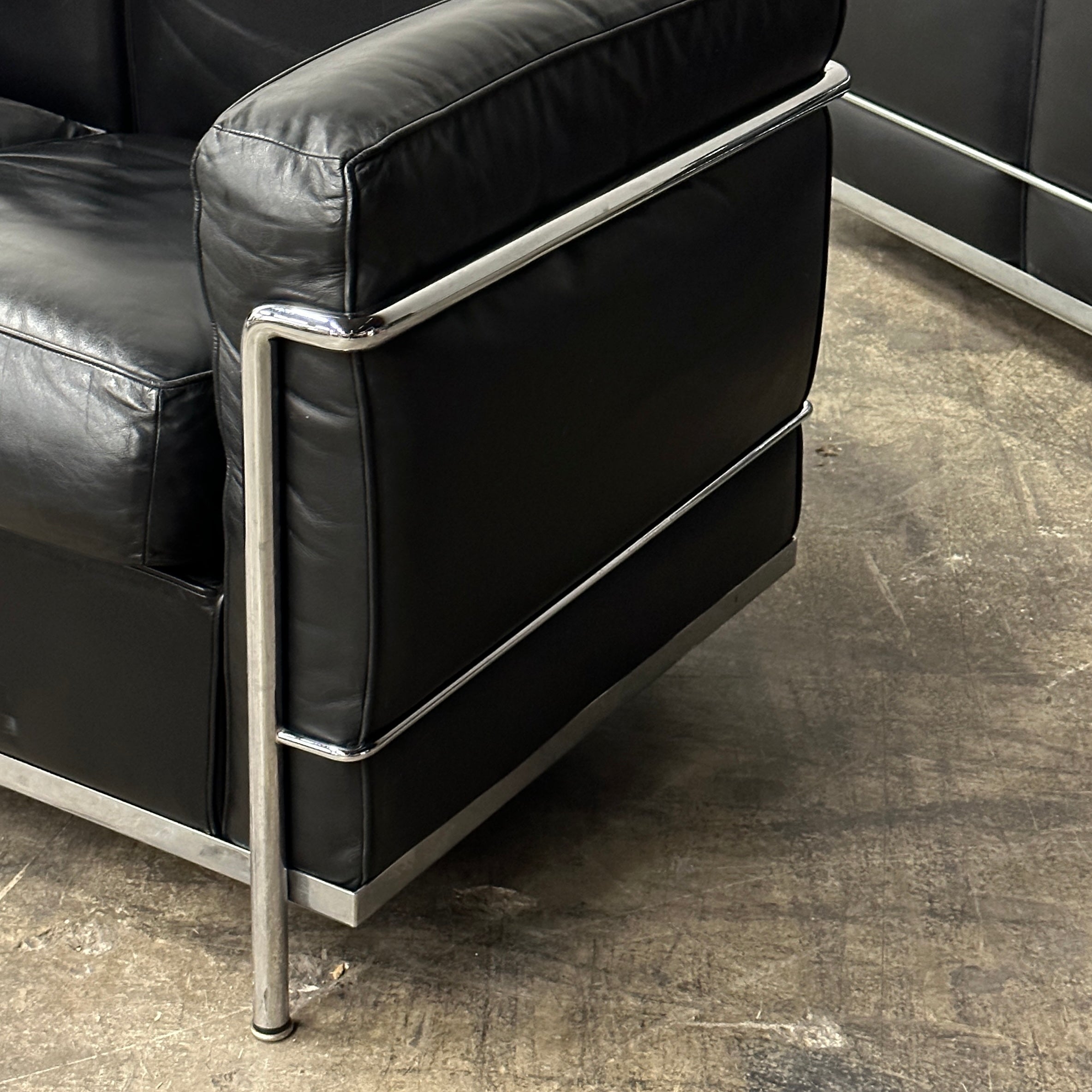 LC2 Petite Loveseat by Le Corbusier, Pierre Jeanneret, and Charlotte Perriand for Cassina