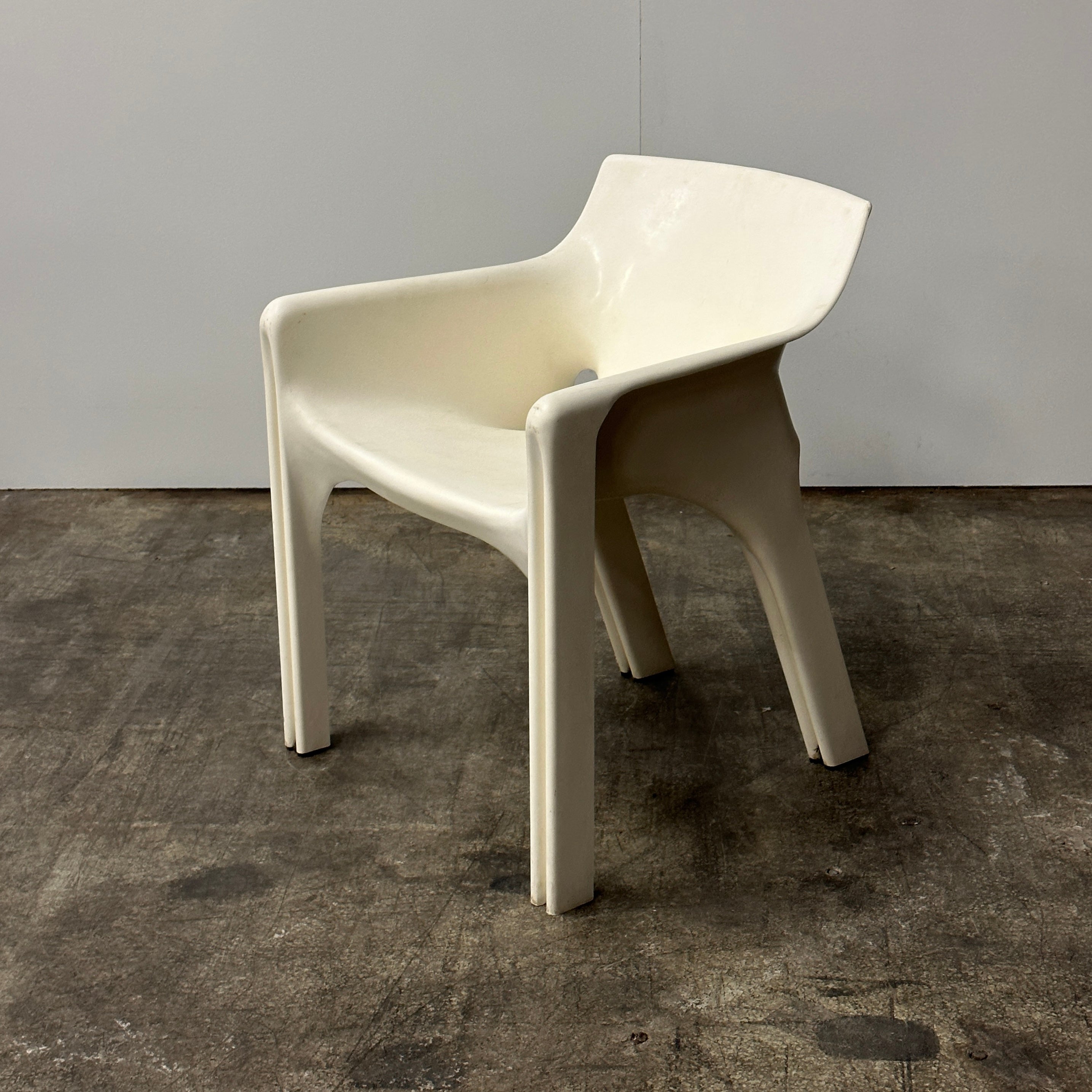 Gaudi Chair by Vico Magistretti for Artemide