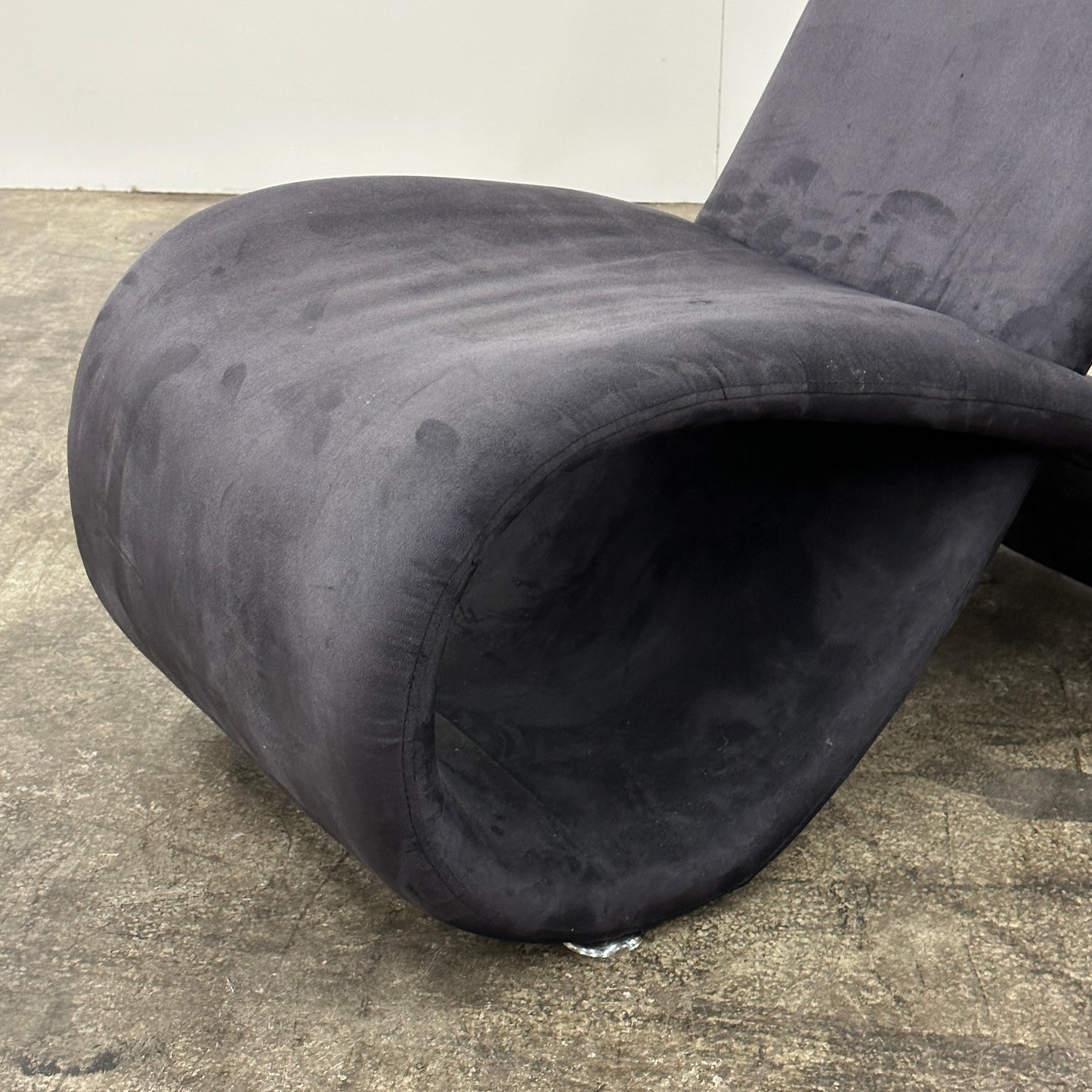 Postmodern Swirl Chair