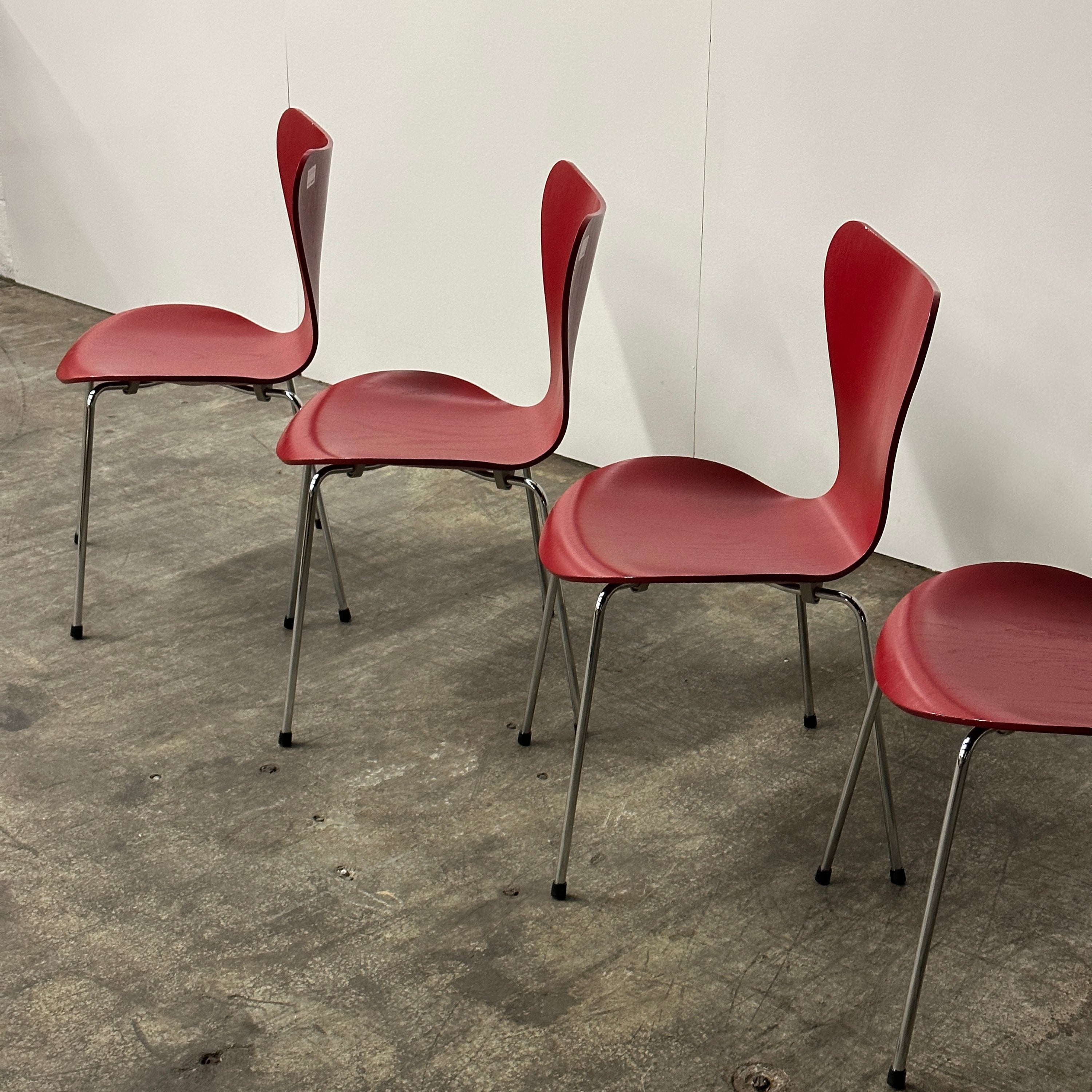 Series 7 Chairs by Arne Jacobsen for Fritz Hansen