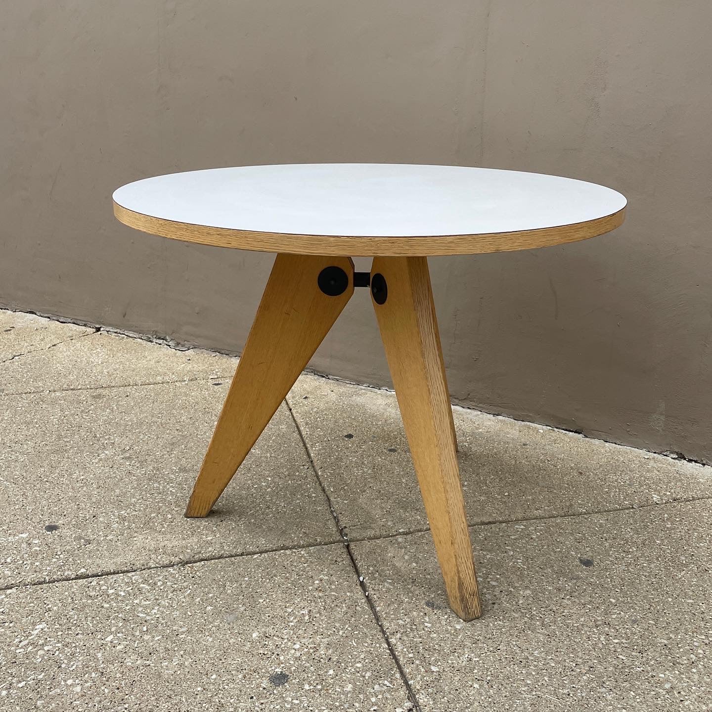 Gueridon Table by Jean Prouvé for Vitra