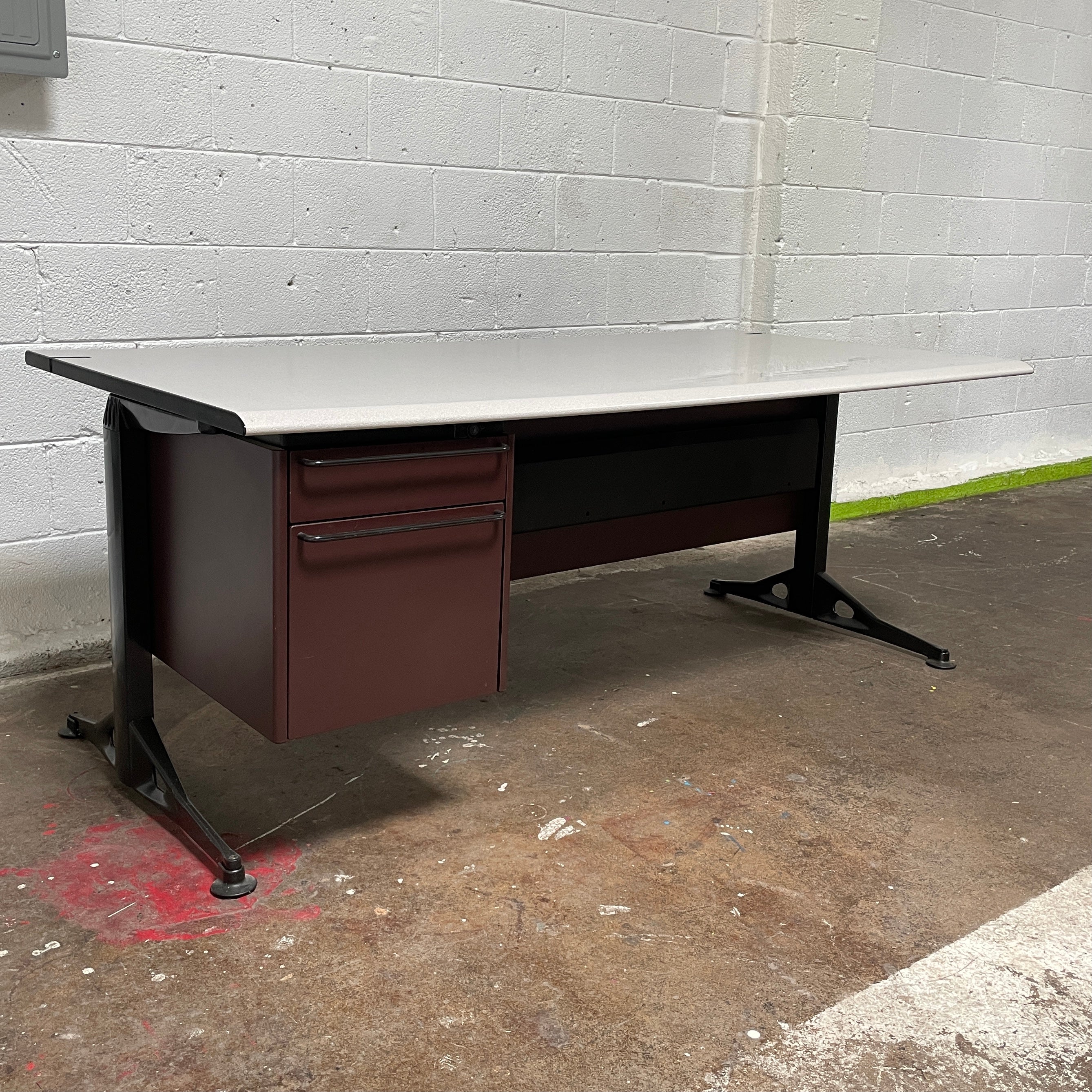 Herman Miller Relay Desk by Geoff Hollington