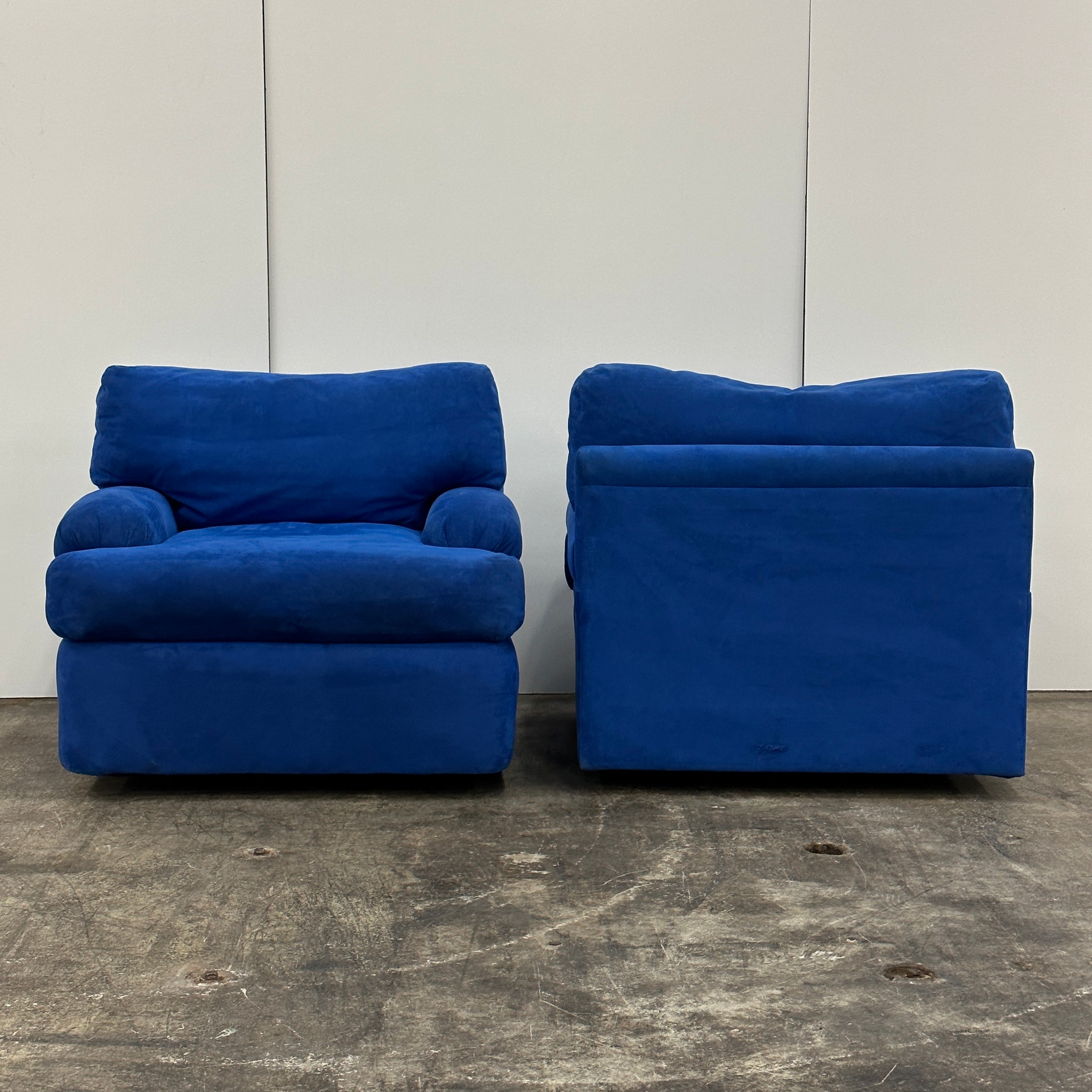 Postmodern Swivel Chair in Blue Microsuede by Directional