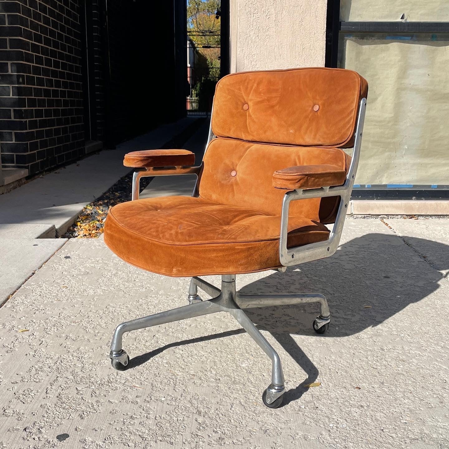 Eames Time-Life Excutive Chair for Herman Miller