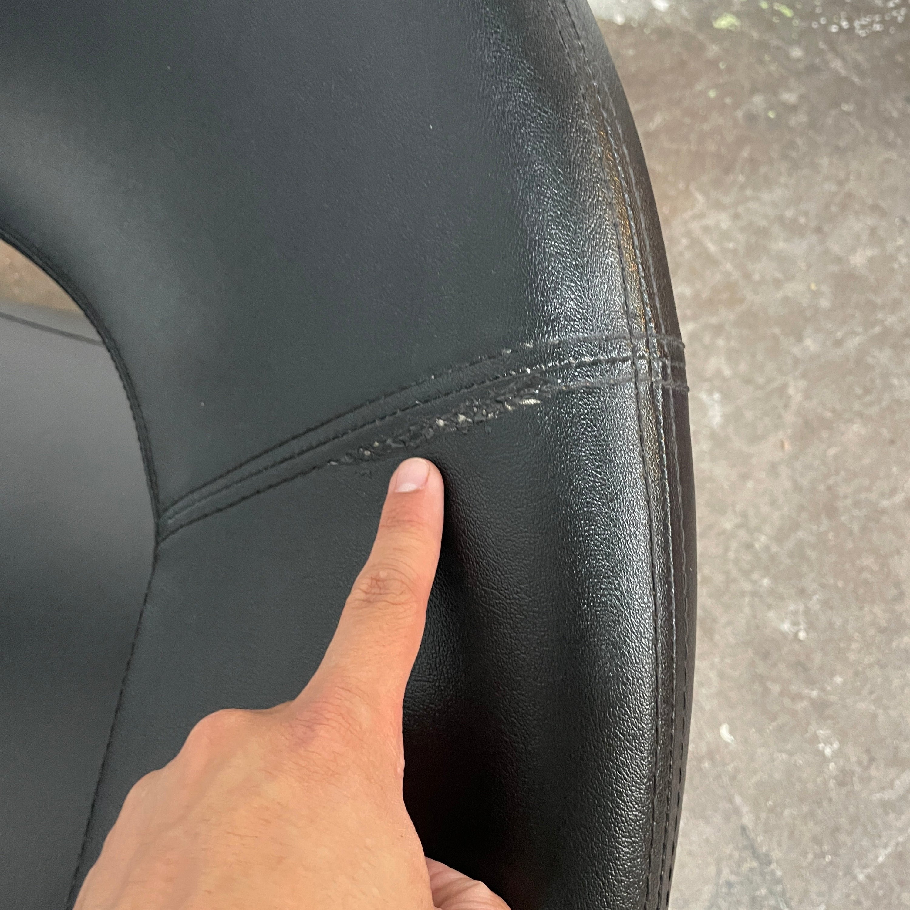 Jaymar Tongue Chair in Black