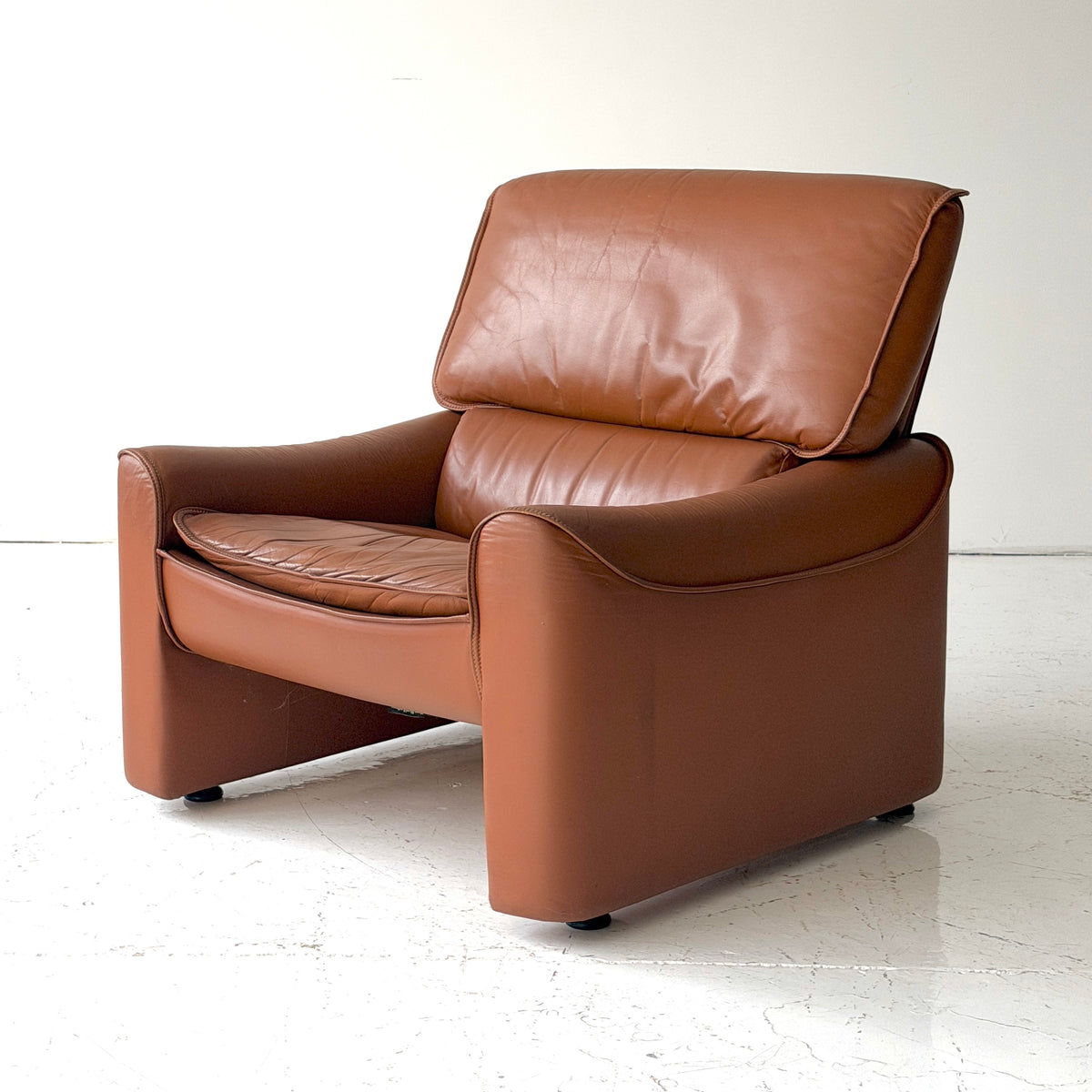 Italian Full Grain Leather Lounge Chair