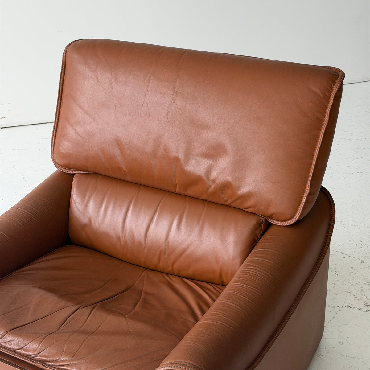 Italian Full Grain Leather Lounge Chair