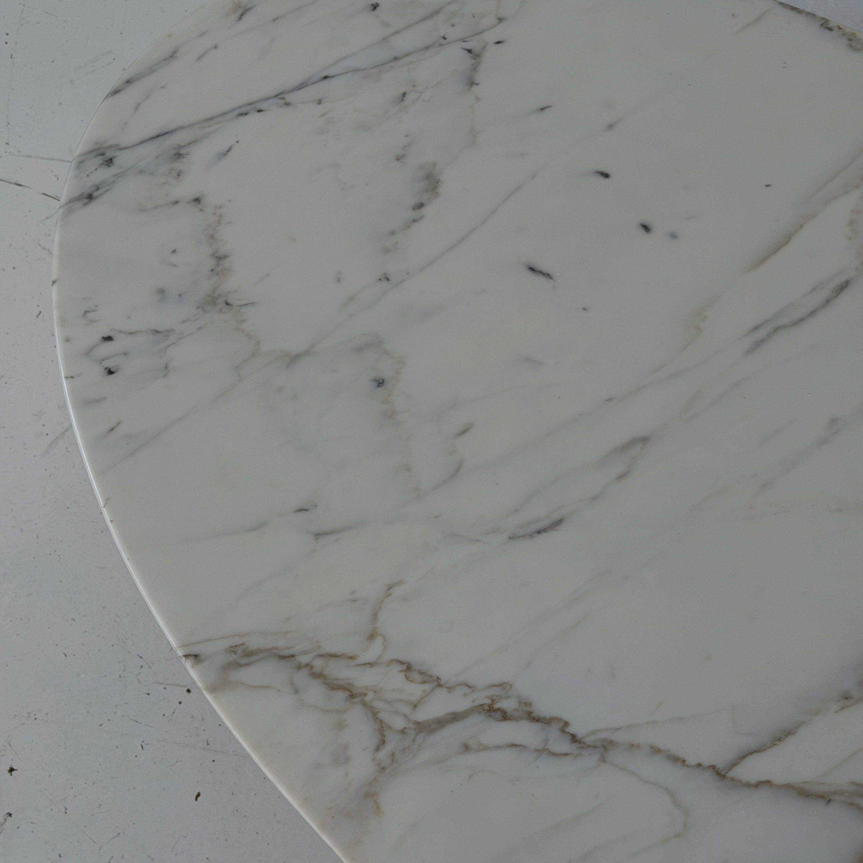 Marble Oval Tulip Coffee Table by Eero Saarinen for Knoll