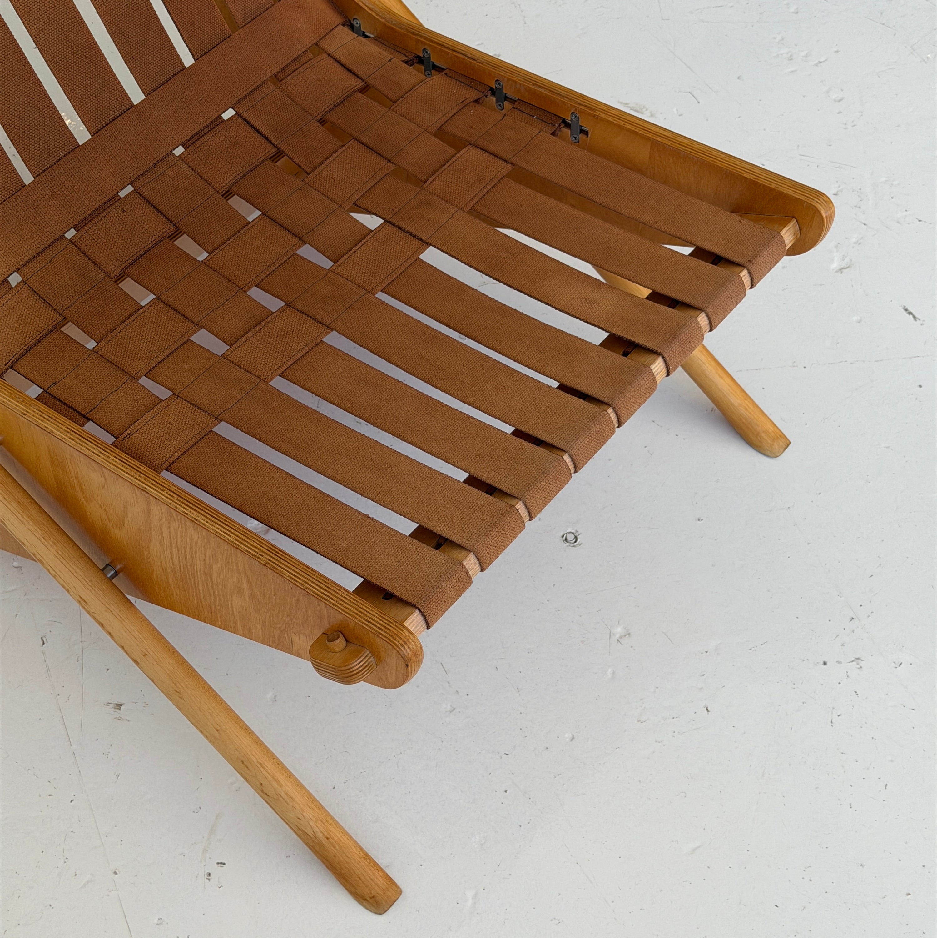 Boomerang Chair by Richard Neutra for House Industries