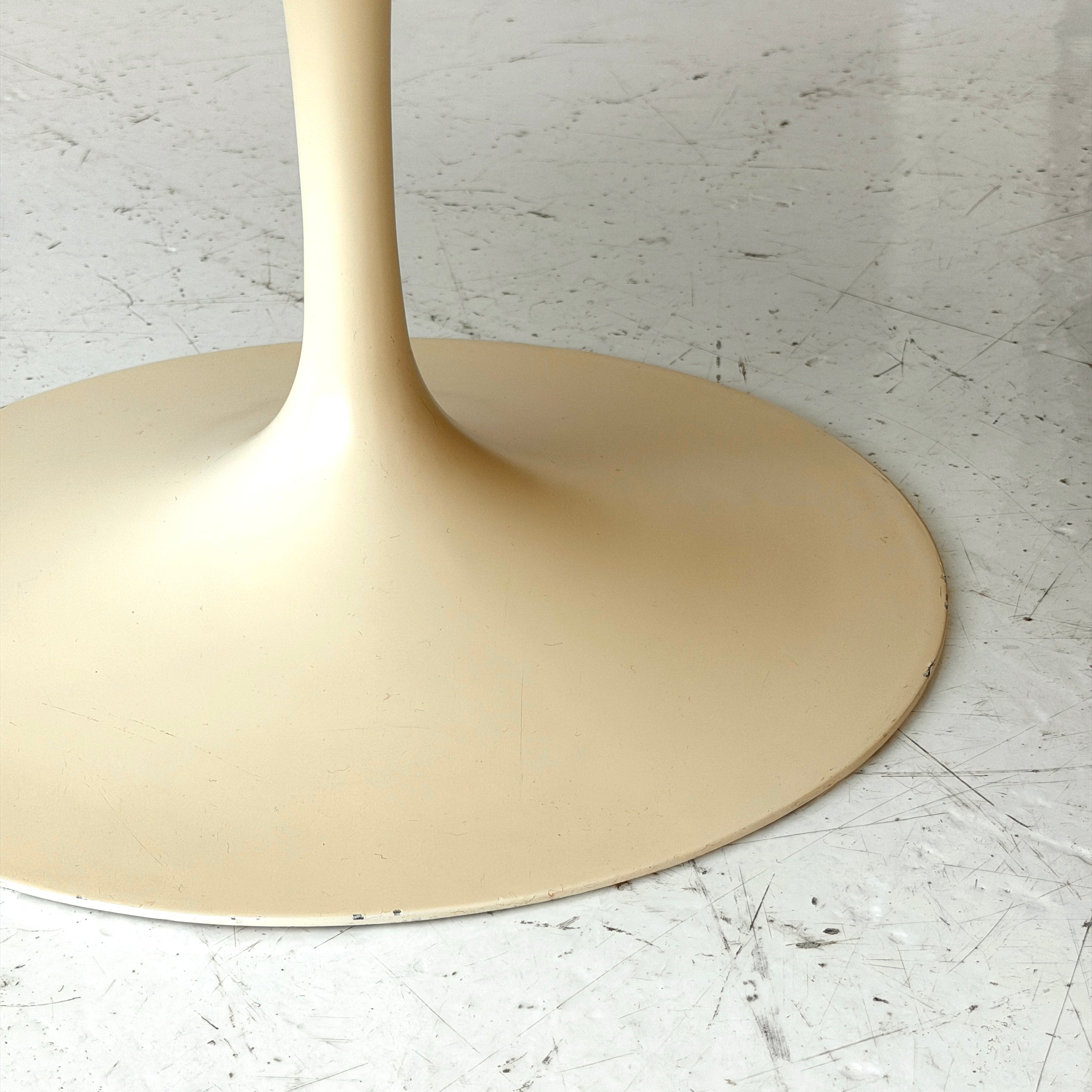 Tulip Coffee Table by Eero Saarinen for Knoll