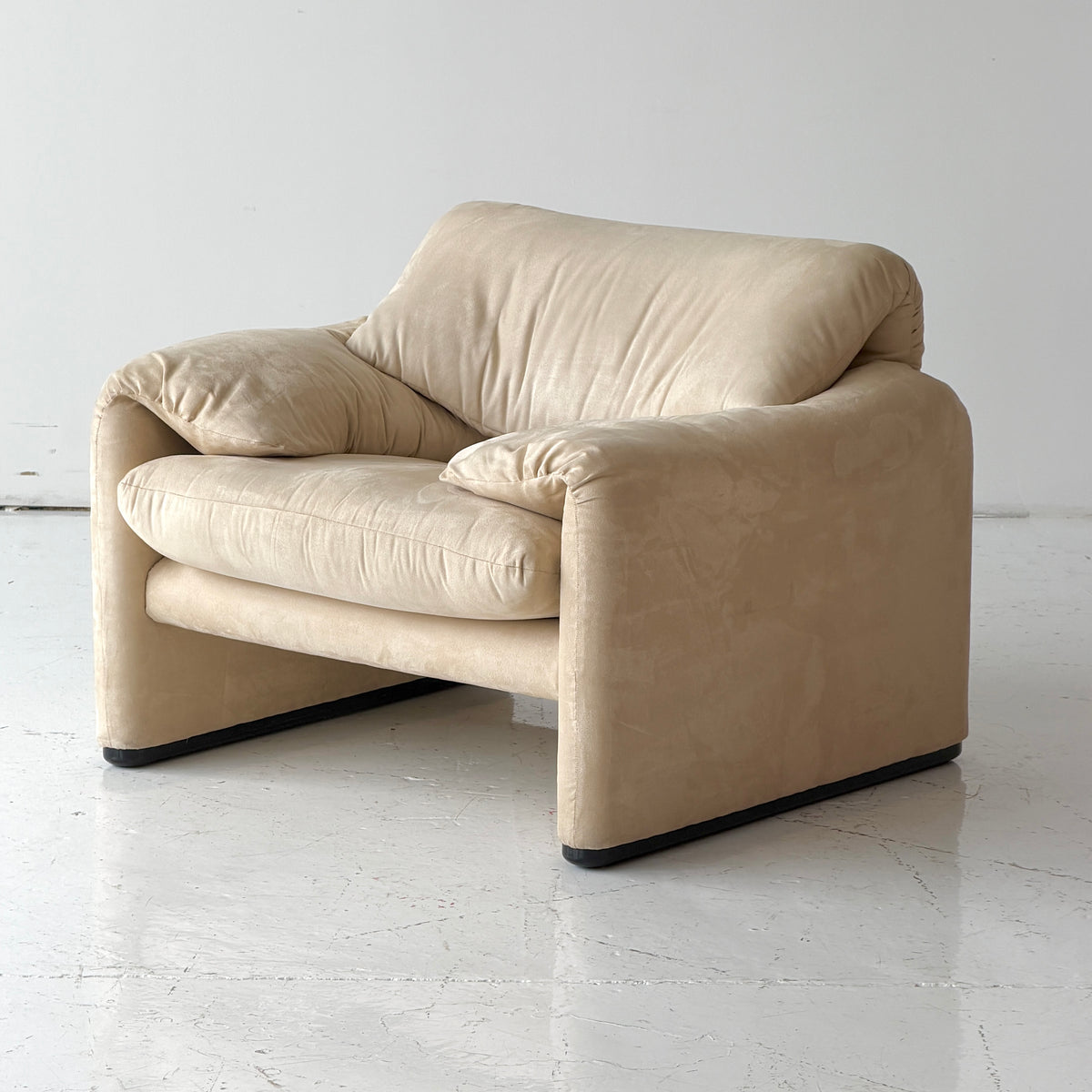 Maralunga Chair by Vico Magistretti for Cassina