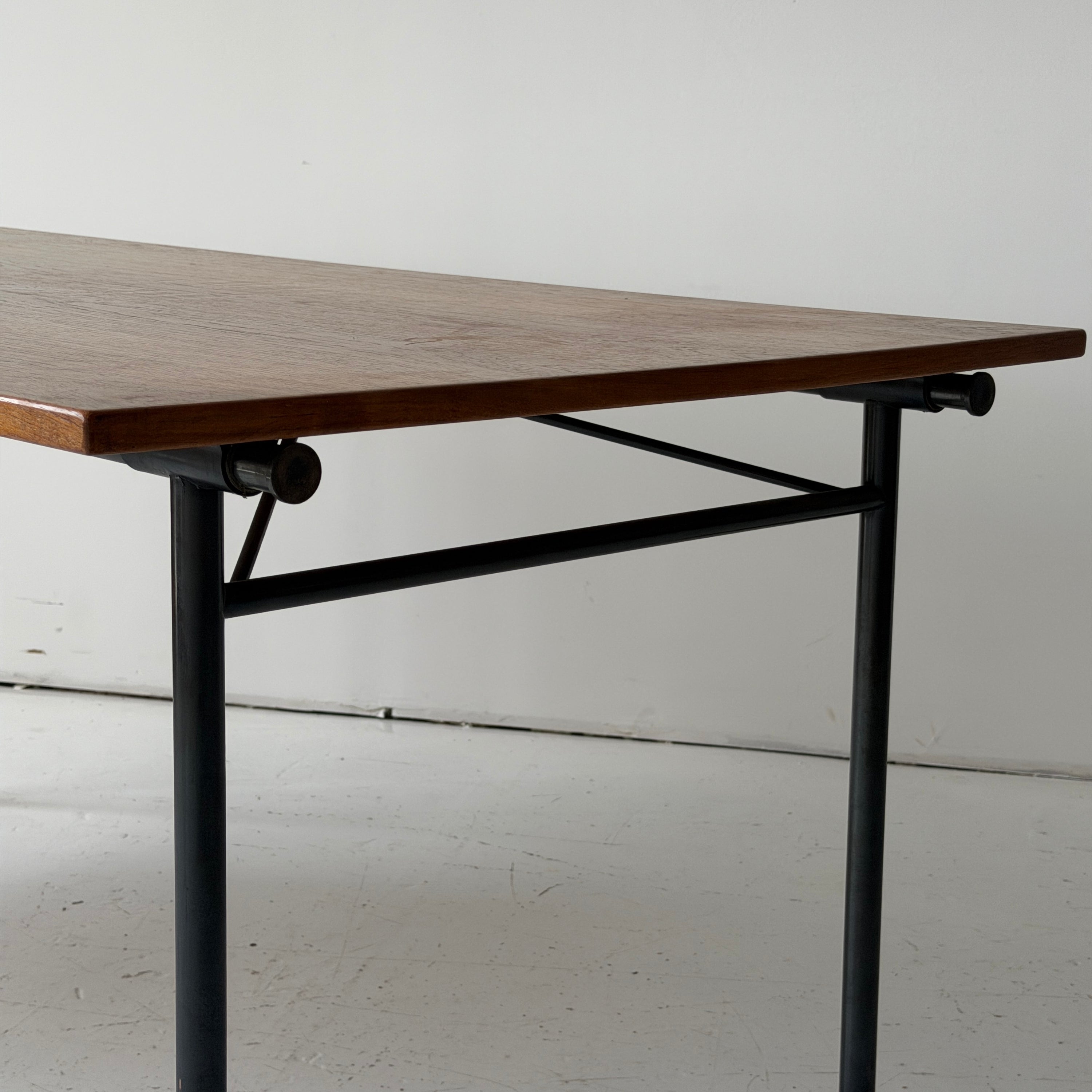 BO69 Nyhaven Desk by Finn Juhl for Bovirke